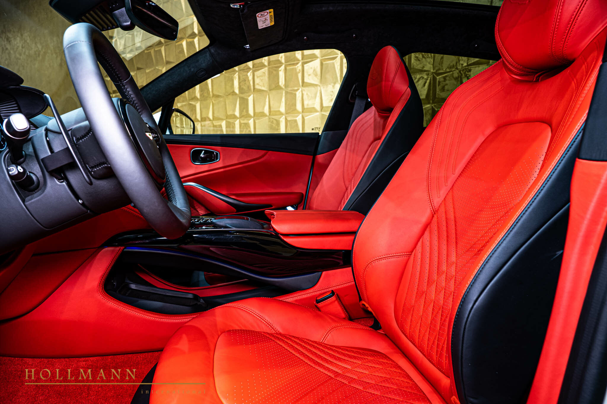 2022 Aston Martin DBX, 6/19