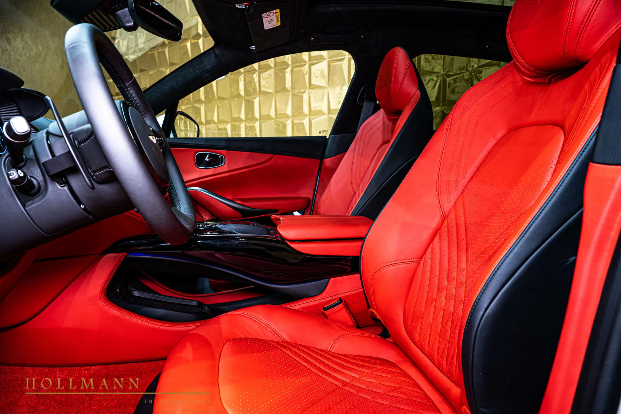 2022 Aston Martin DBX interior, seats