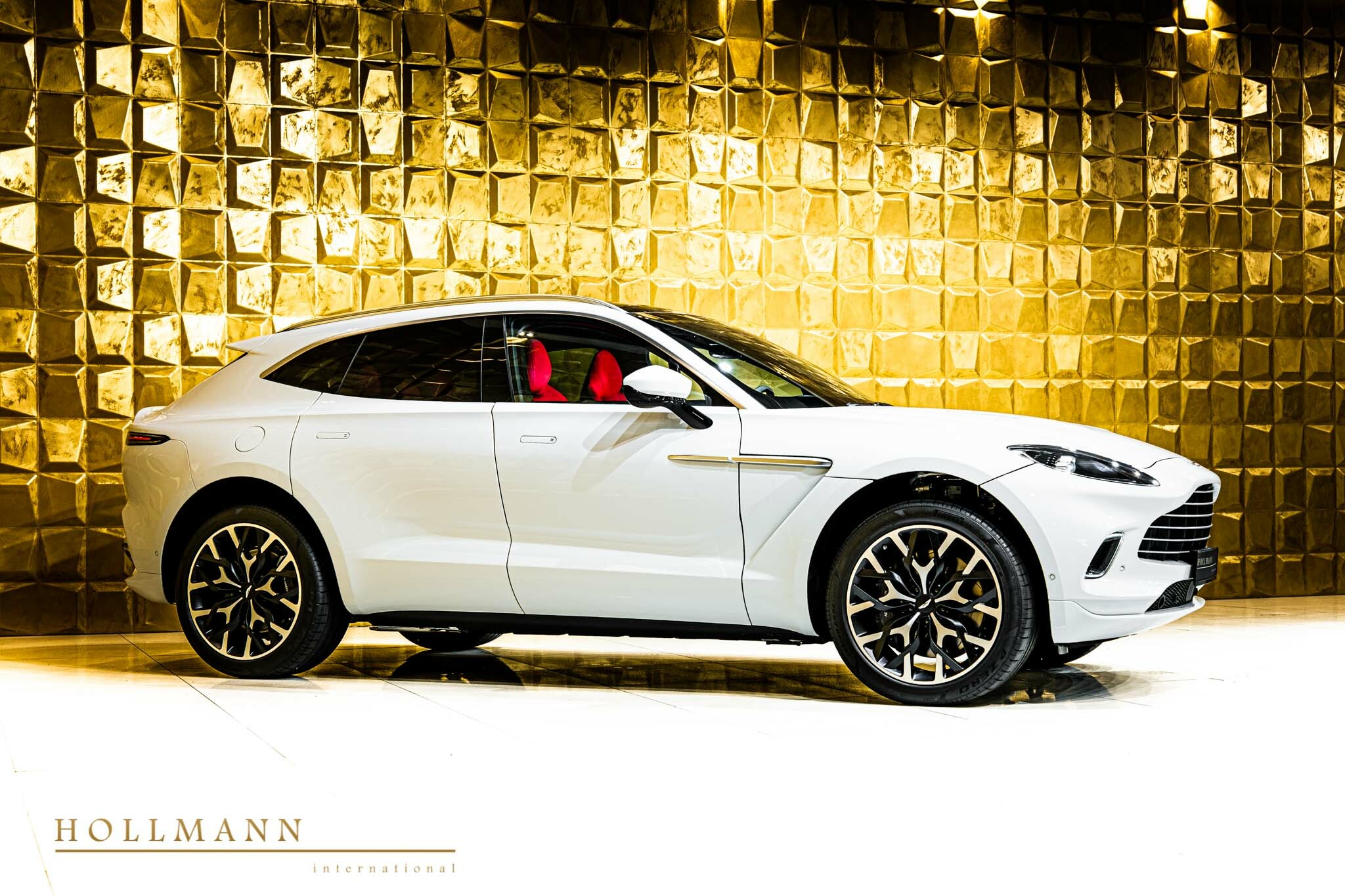 2022 Aston Martin DBX, 9/19