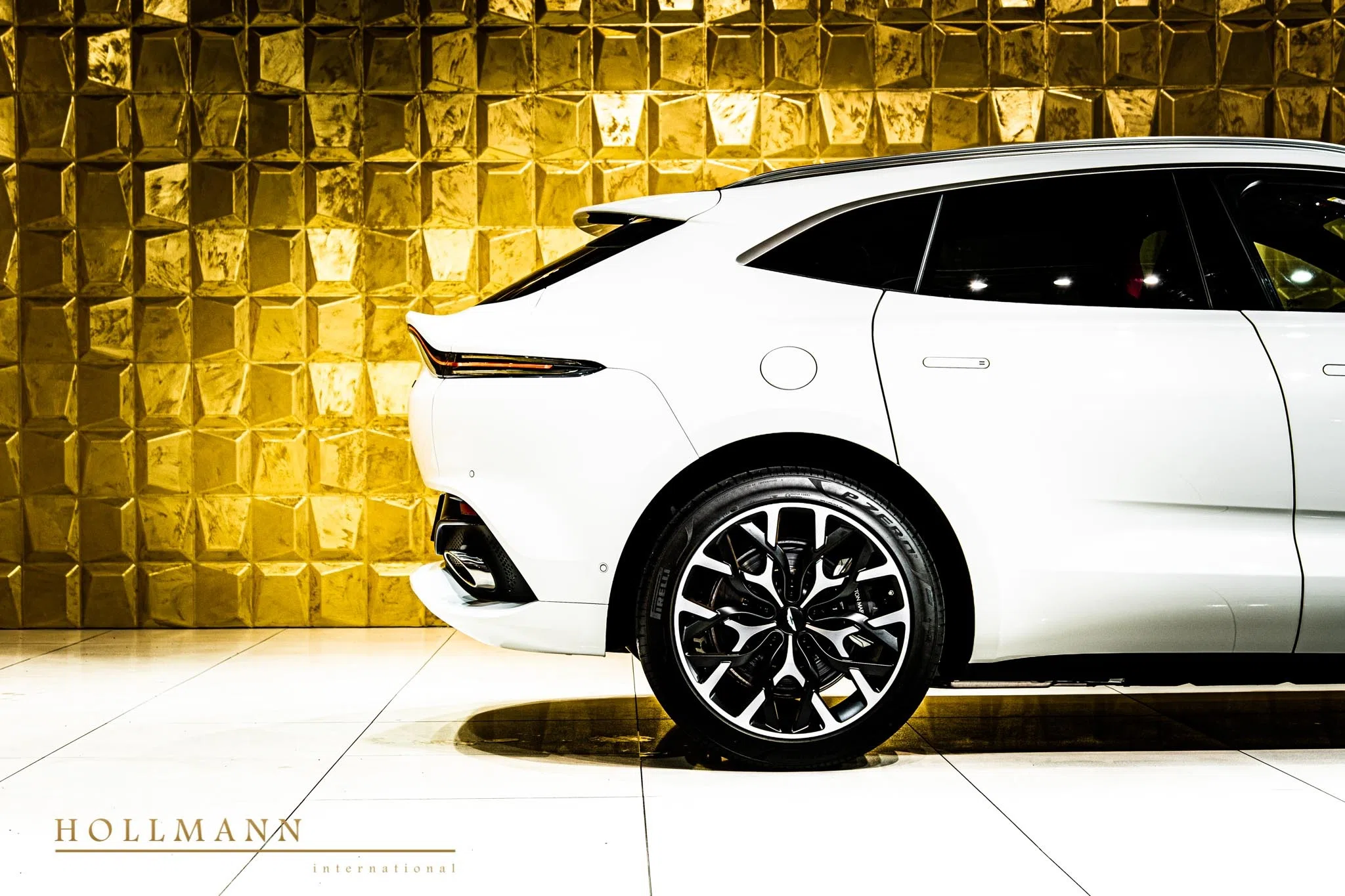 2022 Aston Martin DBX for sale, exterior
