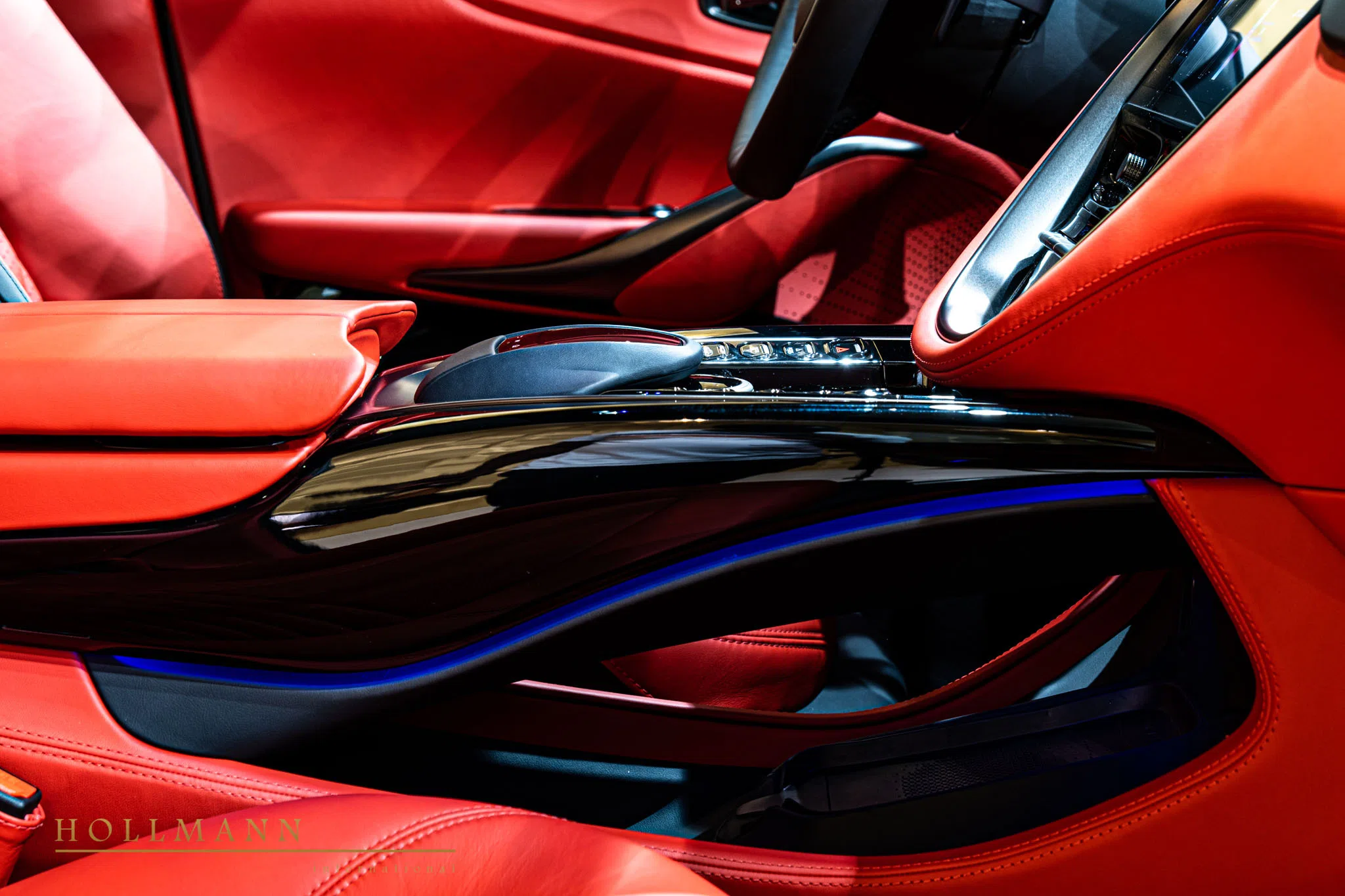 2022 Aston Martin DBX interior