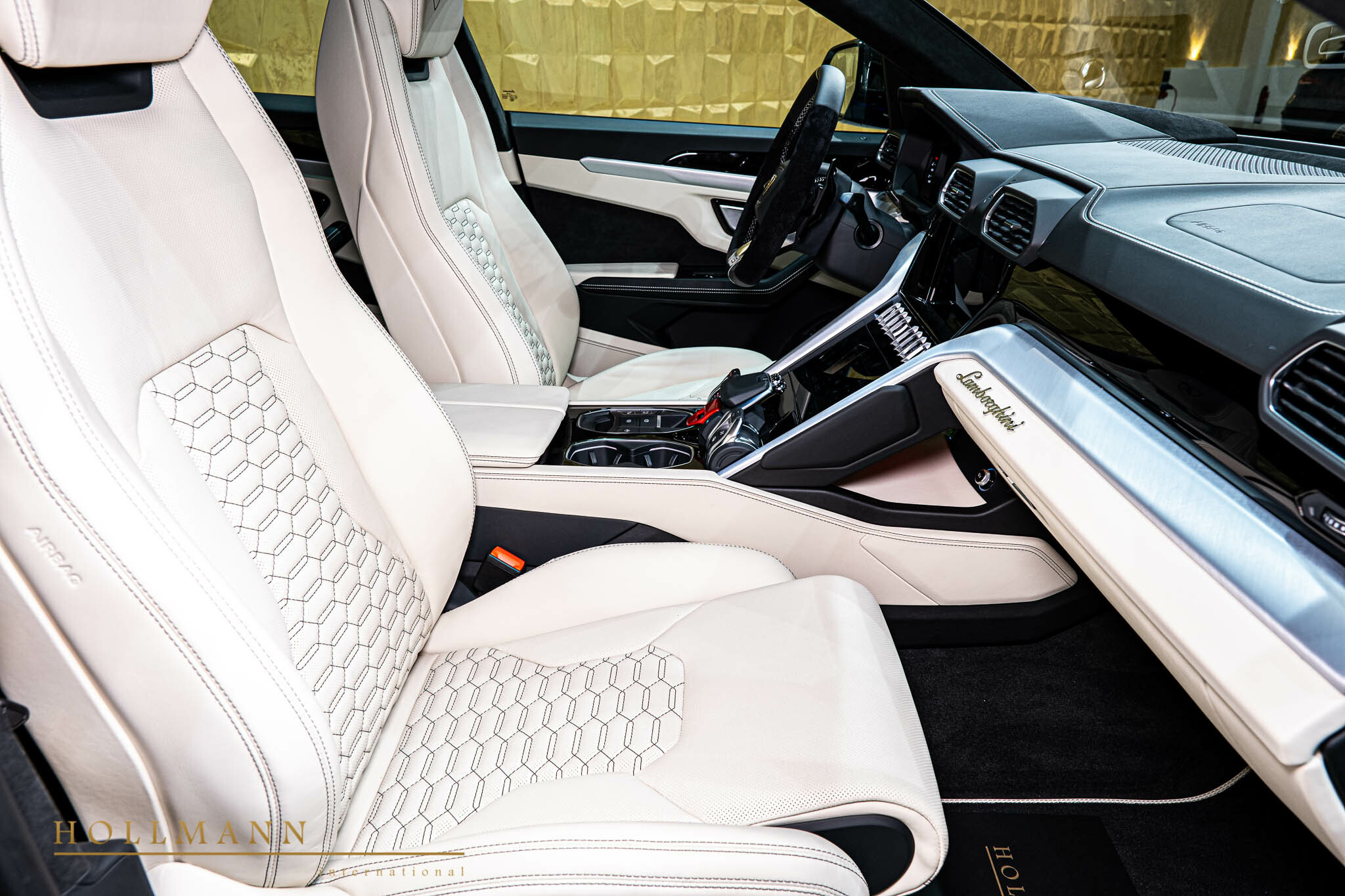 2022 Lamborghini Urus by NOVITEC, 15/20