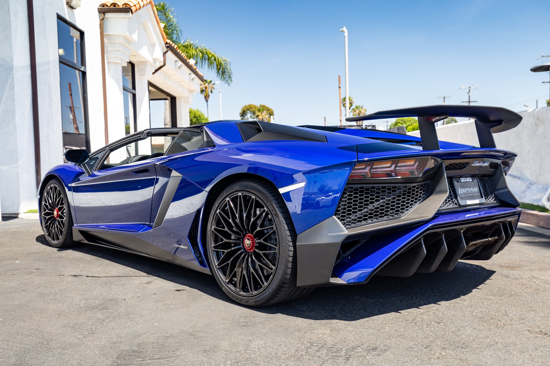2016 Lamborghini Aventador, 2/20