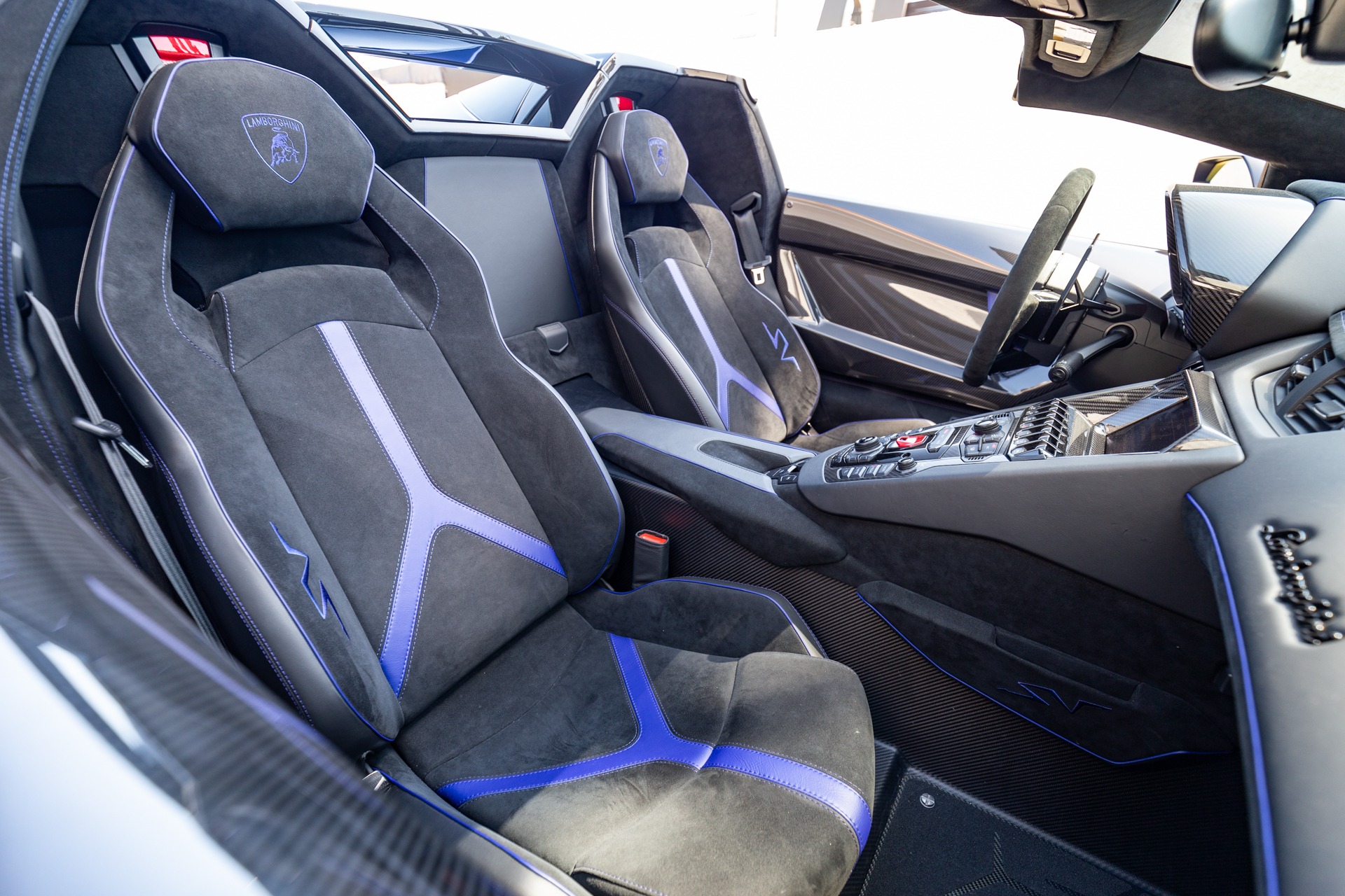2016 Lamborghini Aventador, 3/20
