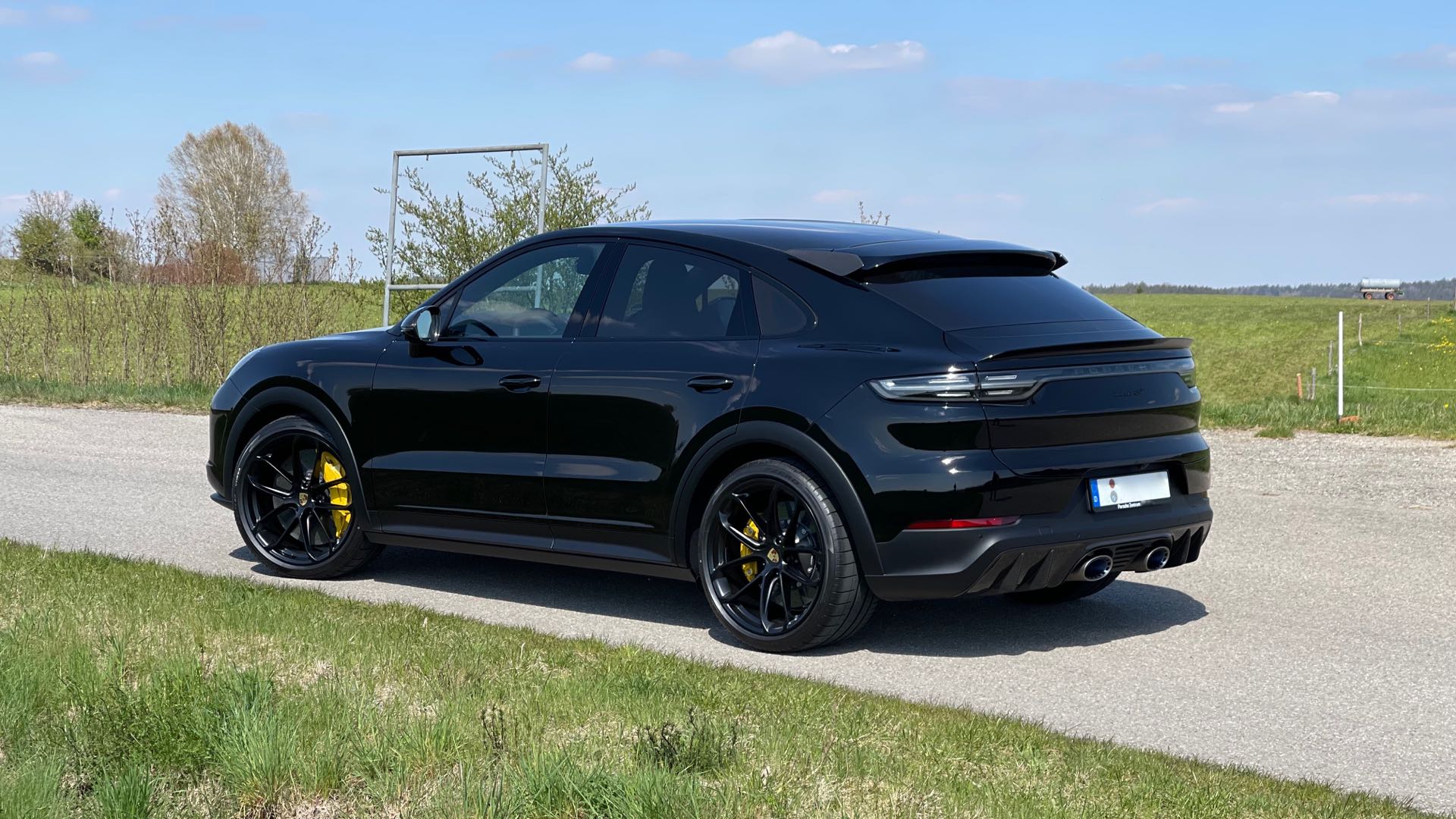 2022 Porsche Cayenne Turbo GT Coupe, 2/14