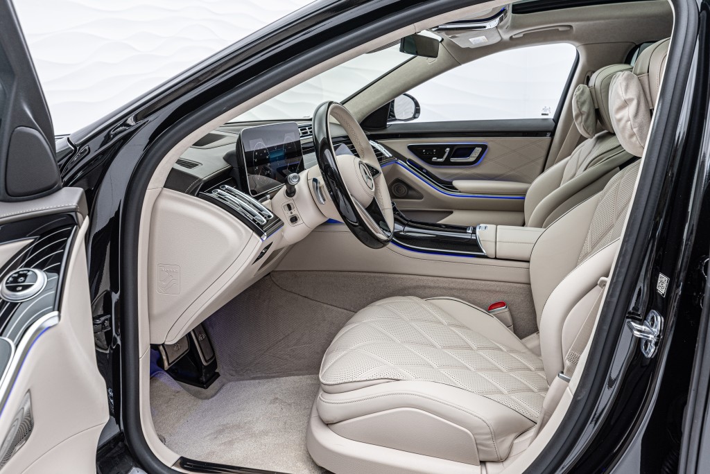 2022 Mercedes-Maybach S 680, 14/20