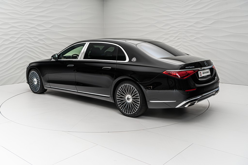 2022 Mercedes-Maybach S 580, 2/20