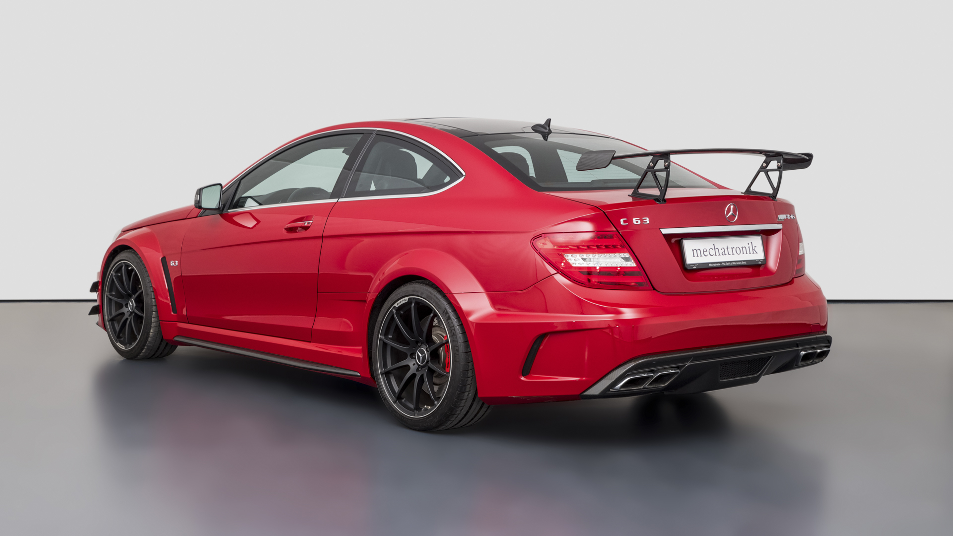 2012 MERCEDES-BENZ C63 AMG BLACK SERIES, 2/19