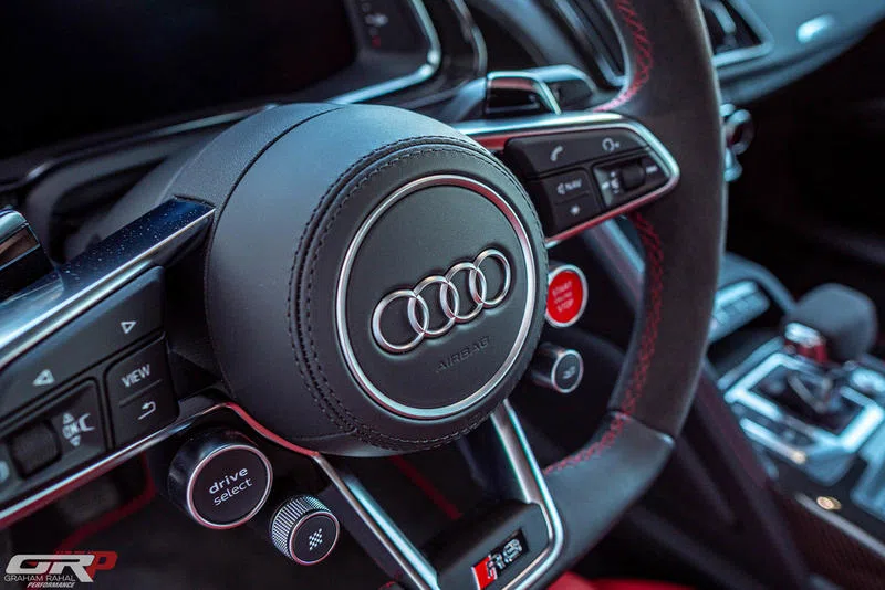 2021 Audi R8 Coupe Panther Edition interior, steering wheel