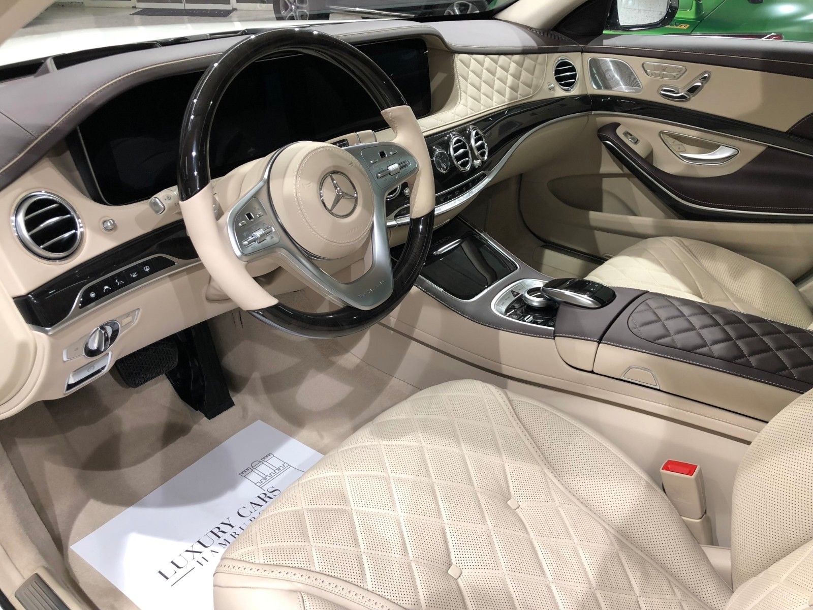 2019 Mercedes-Maybach S 560 4M, 2/15