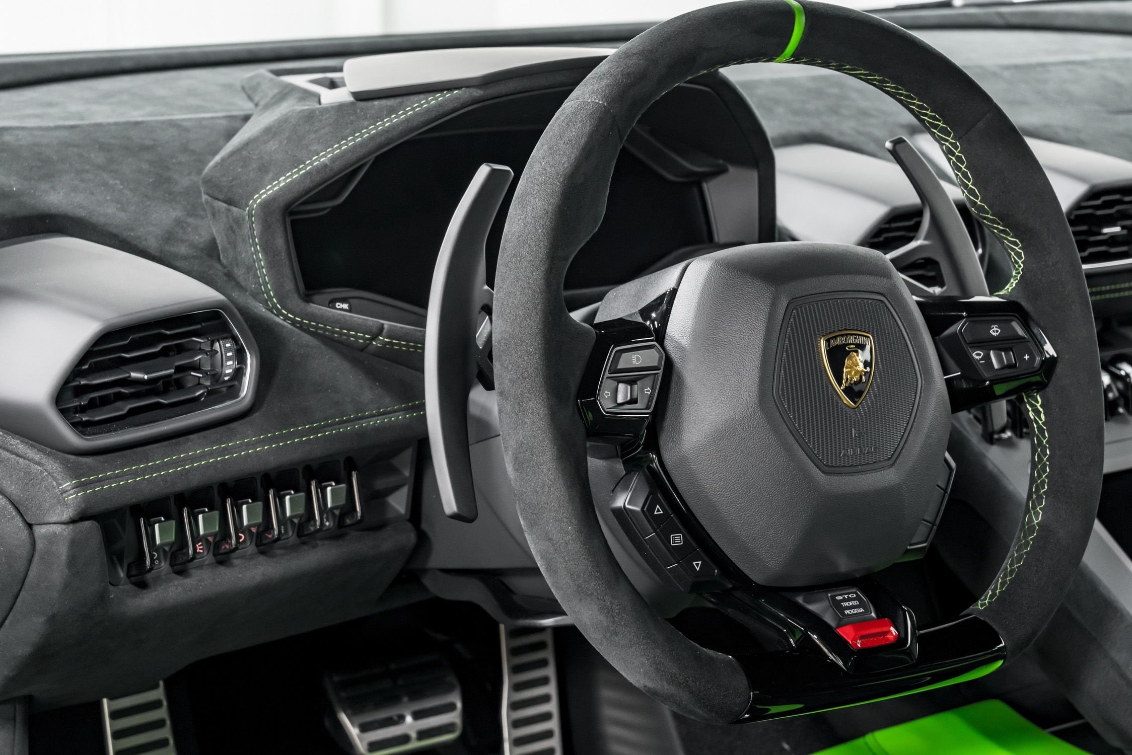 2022 Lamborghini Huracan STO, 5/13