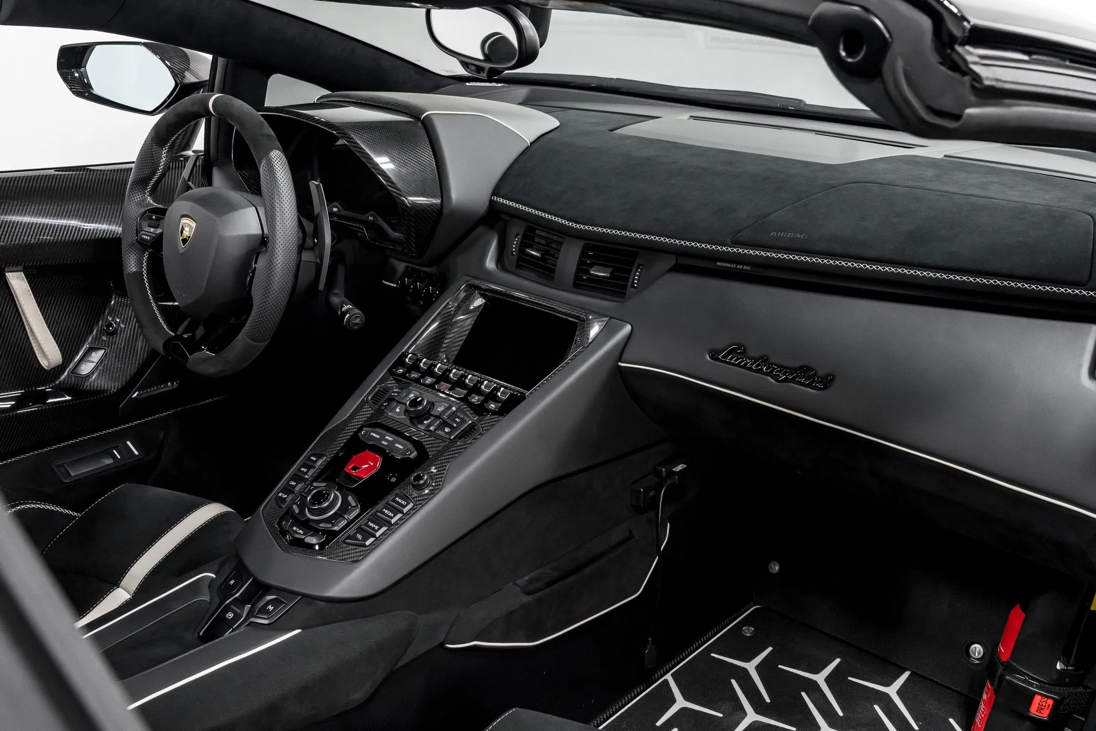 2020 Lamborghini Aventador SVJ Roadster interior, dashboard