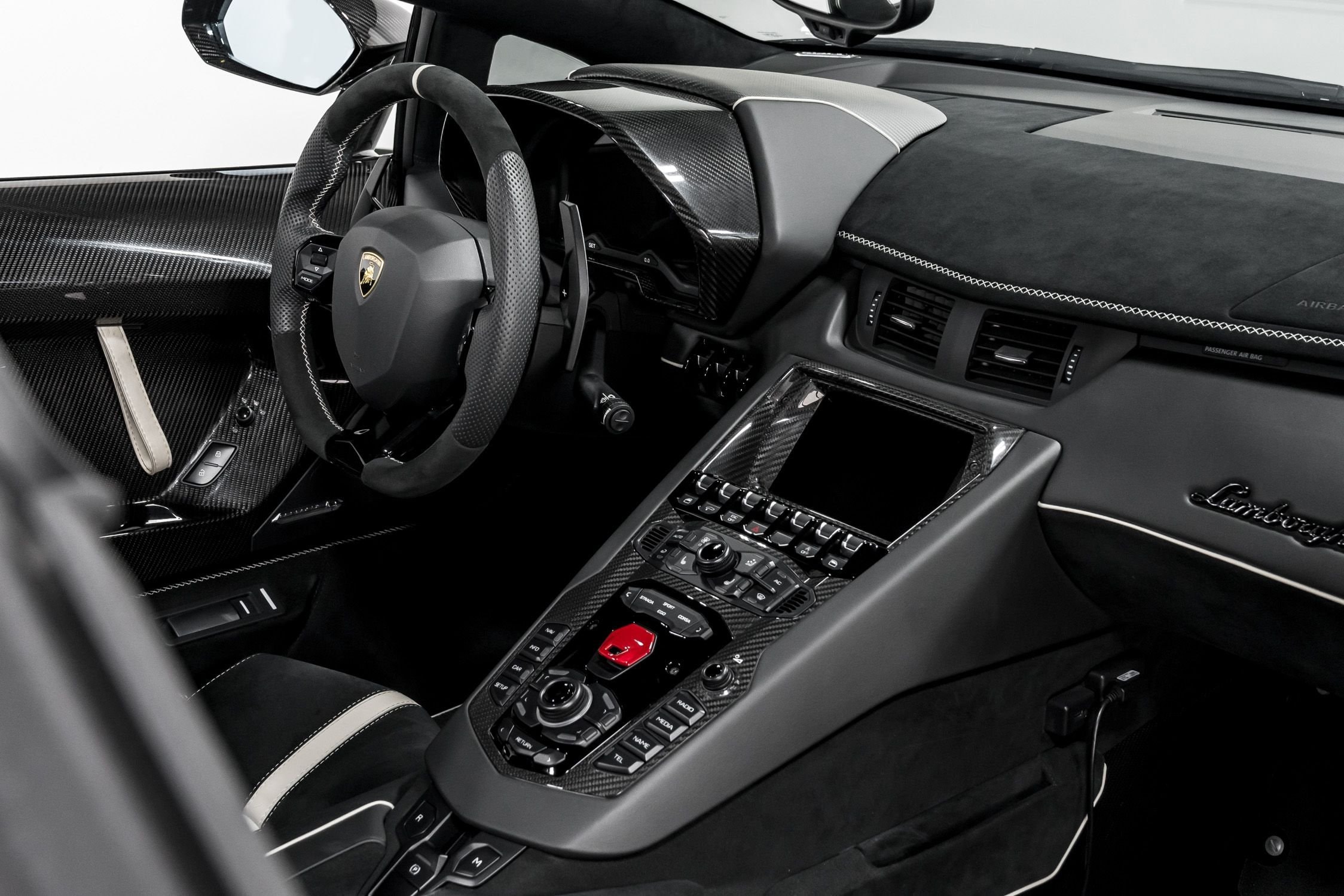 2020 Lamborghini Aventador SVJ Roadster, 4/14