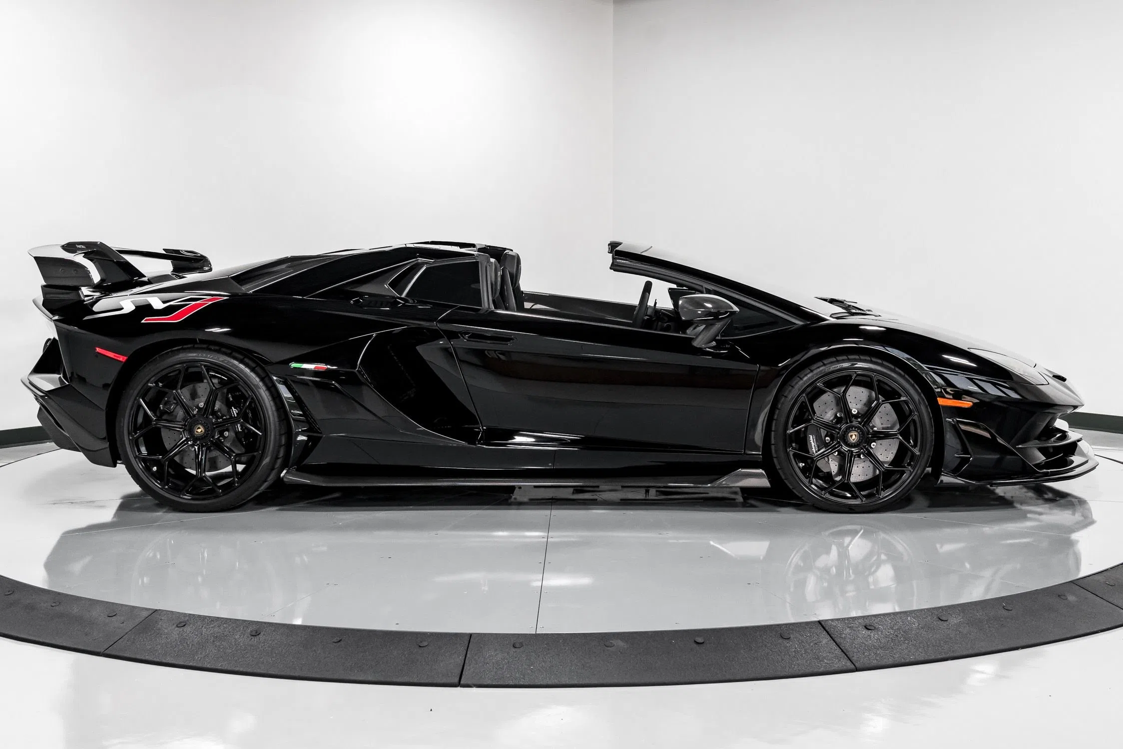 2020 Lamborghini Aventador SVJ Roadster for sale, exterior