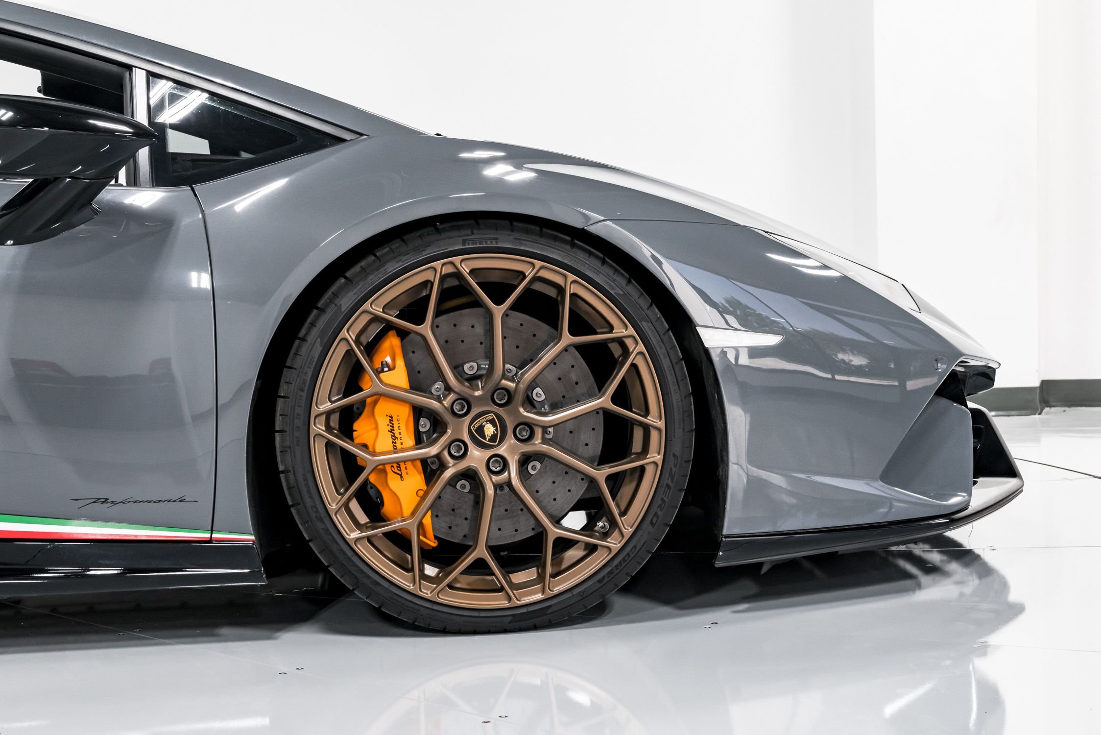 2018 Lamborghini Huracan Performante Spyder, 7/17