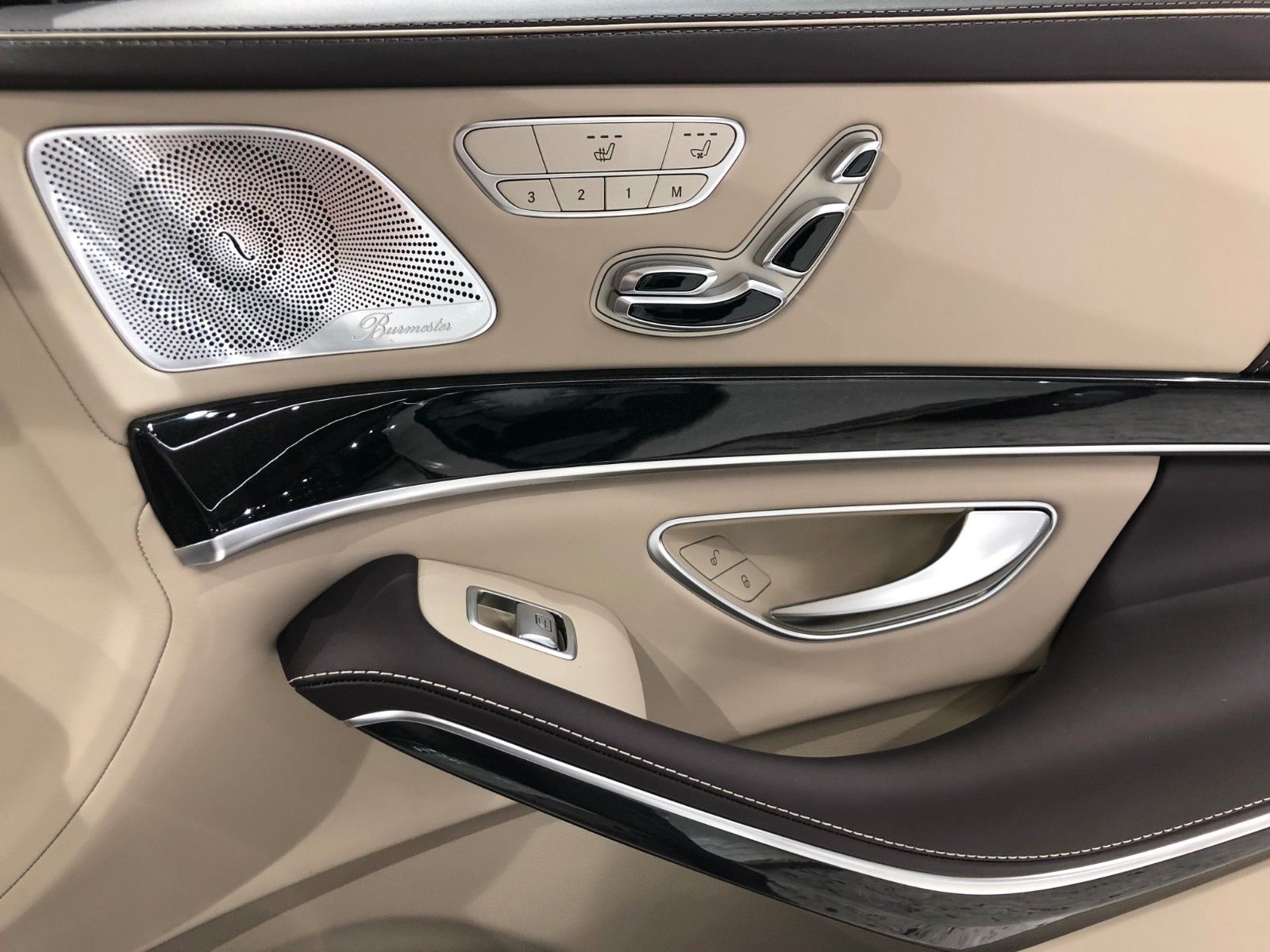 2019 Mercedes-Maybach S 560 4M, 9/15