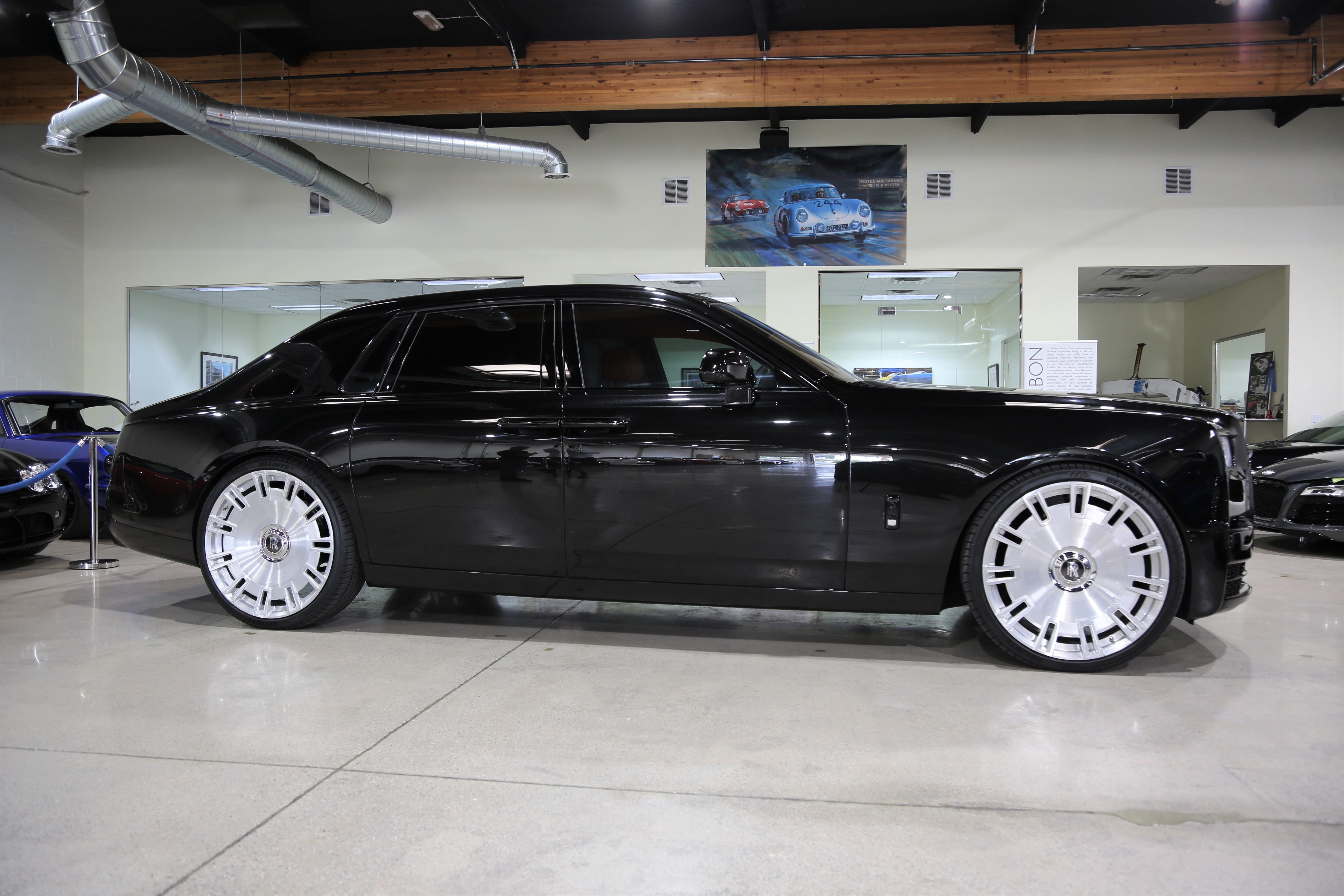 2022 Rolls-Royce Phantom