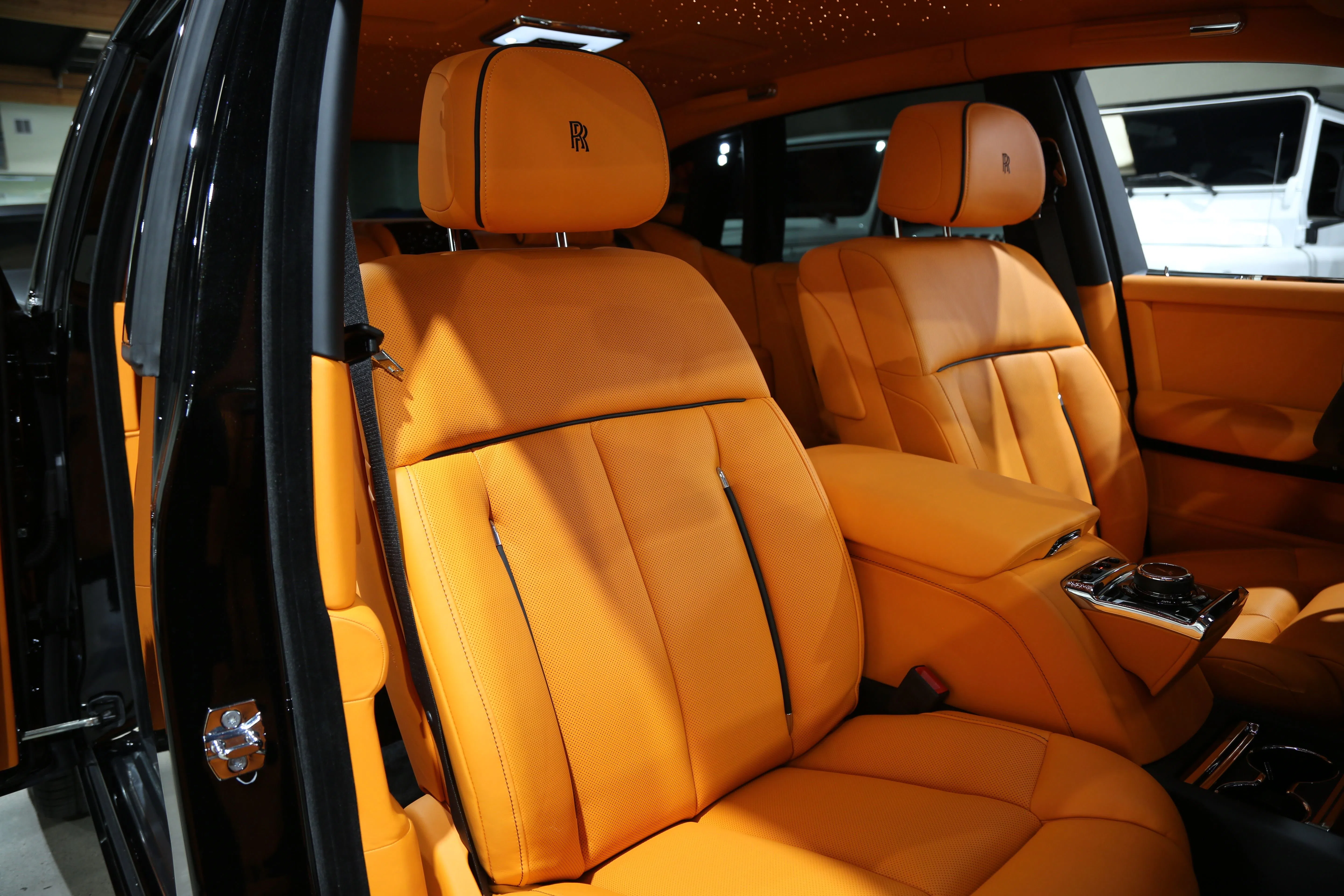 2022 Rolls-Royce Phantom interior, seats, Mandarin Orange