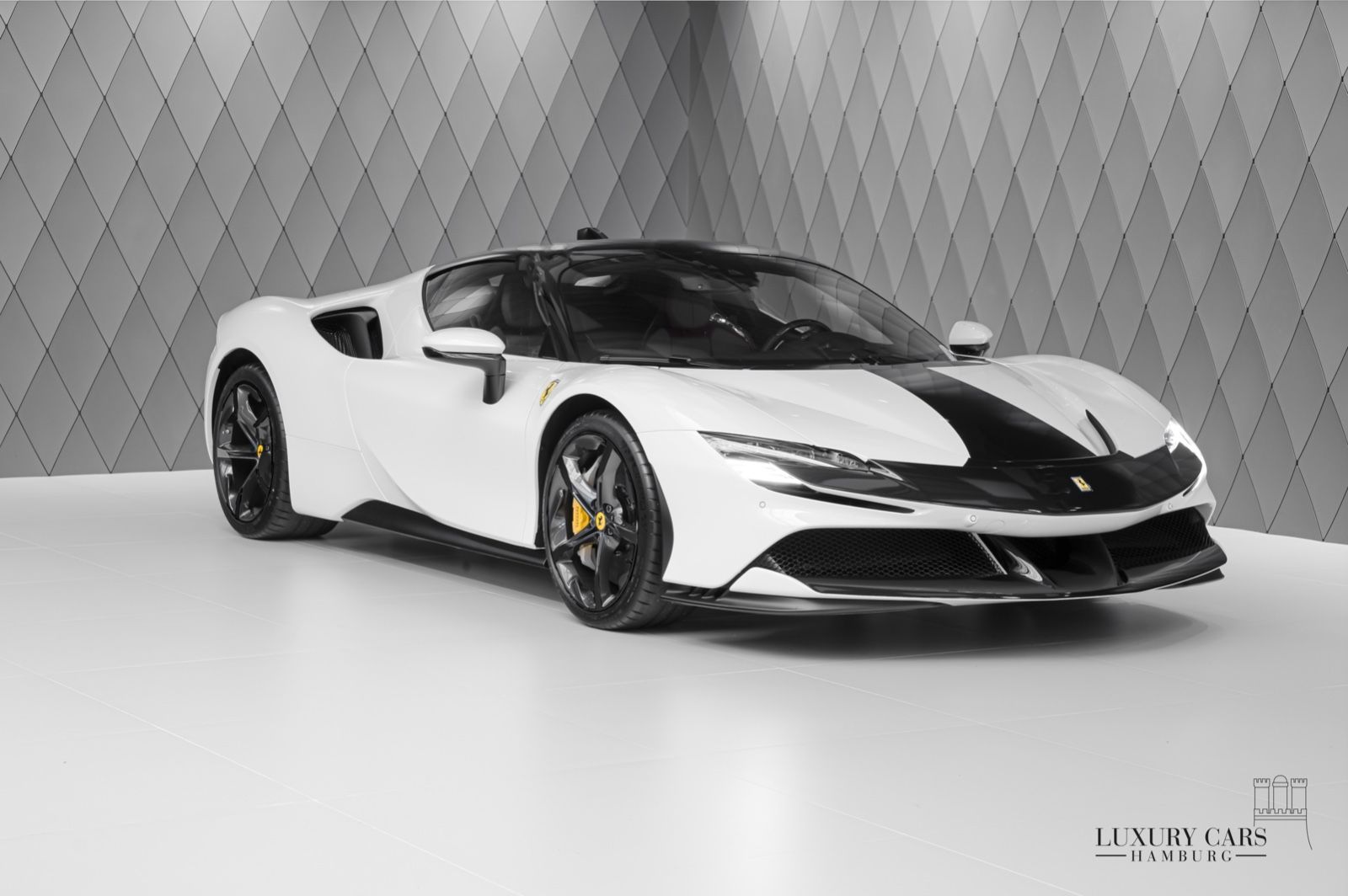 2022 Ferrari SF90
