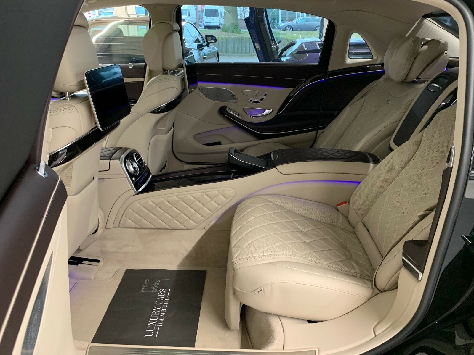 2019 Mercedes-Maybach S 560 4Matic, 2/18