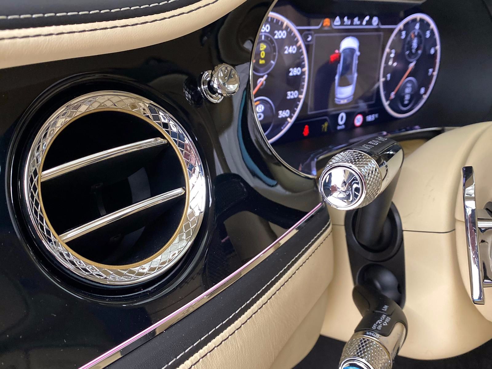 2022 Bentley Flying Spur W12, 18/20