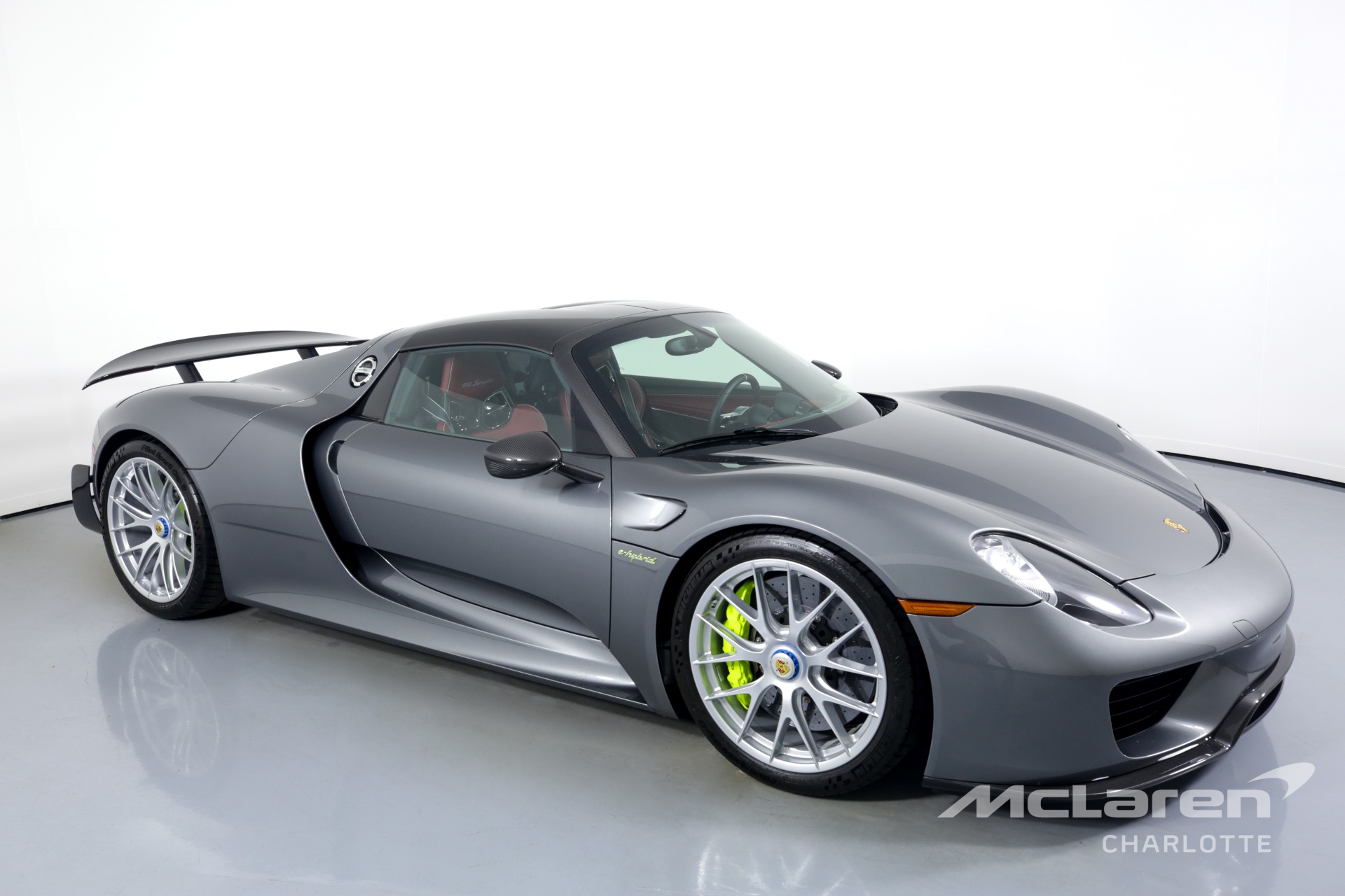 2015 PORSCHE 918 SPYDER