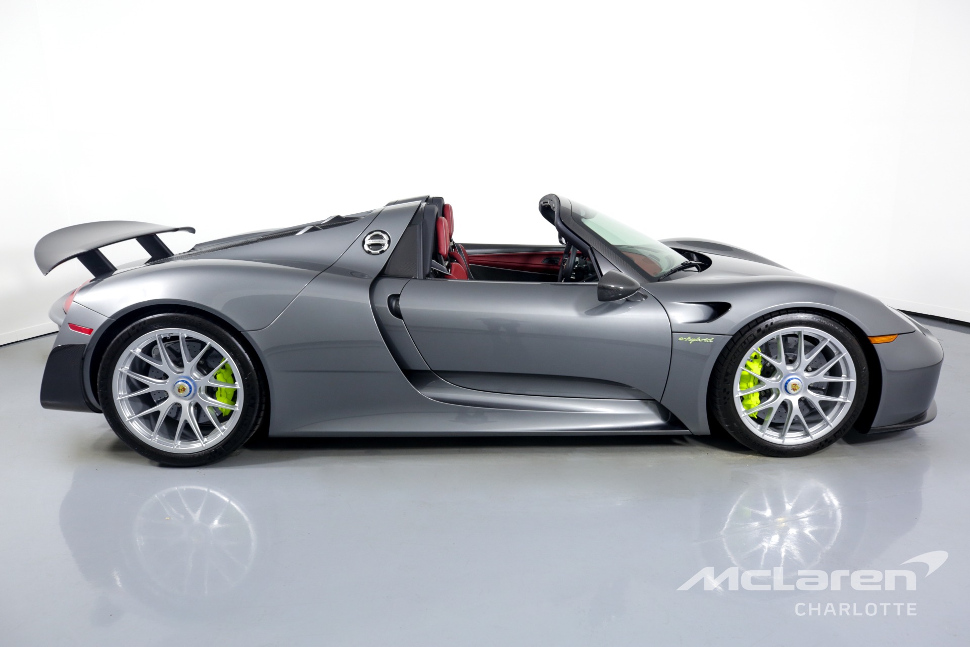 2015 PORSCHE 918 SPYDER, 11/18