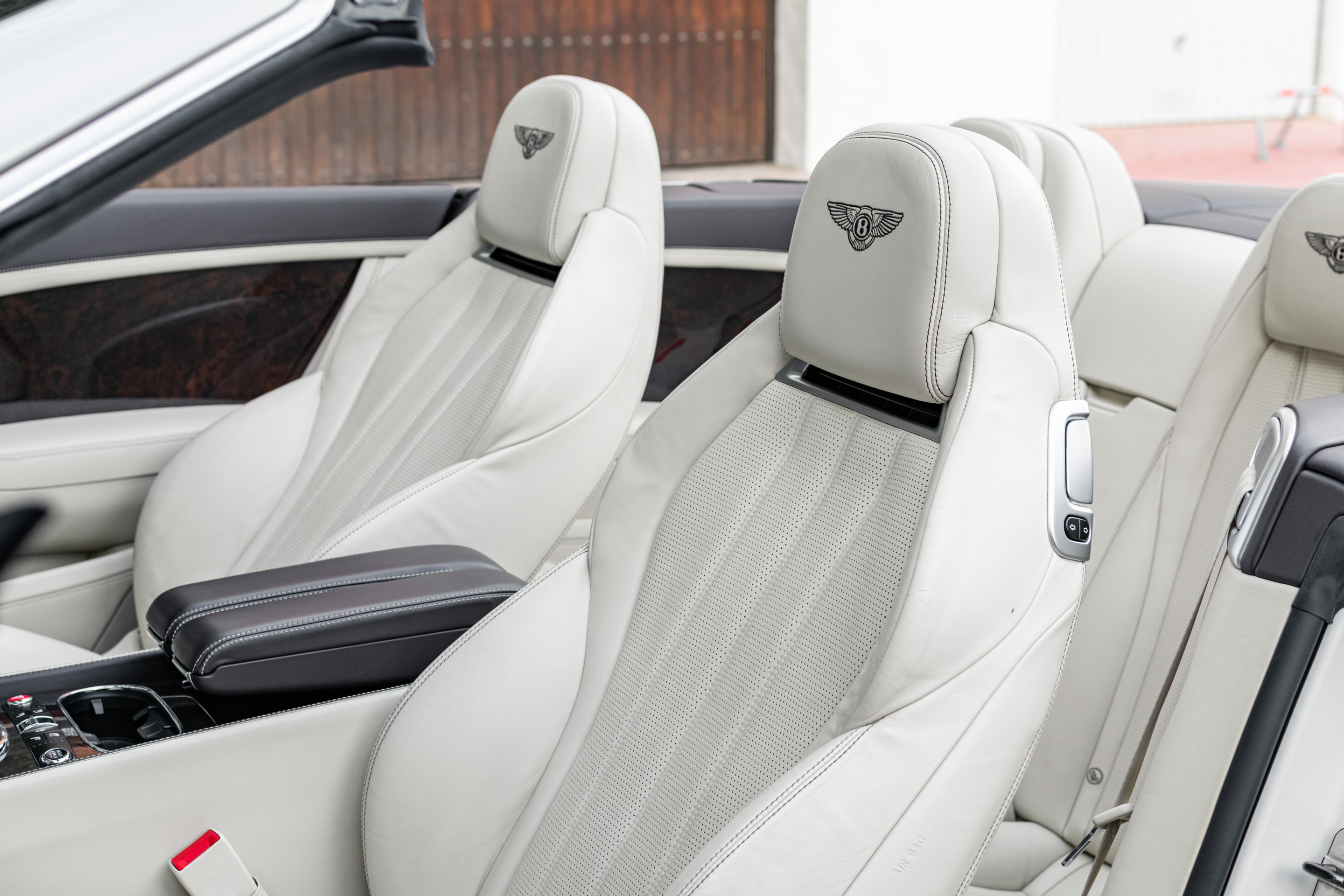 2015 BENTLEY CONTINENTAL GTC V8, 11/20