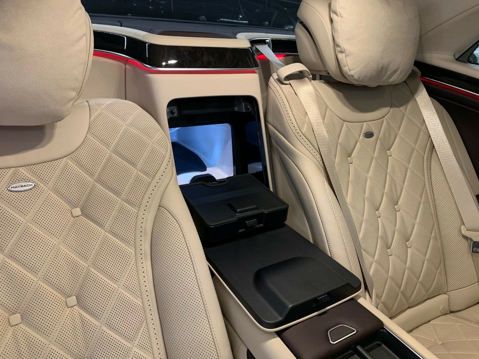 2019 Mercedes-Maybach S 560 4Matic, 5/15