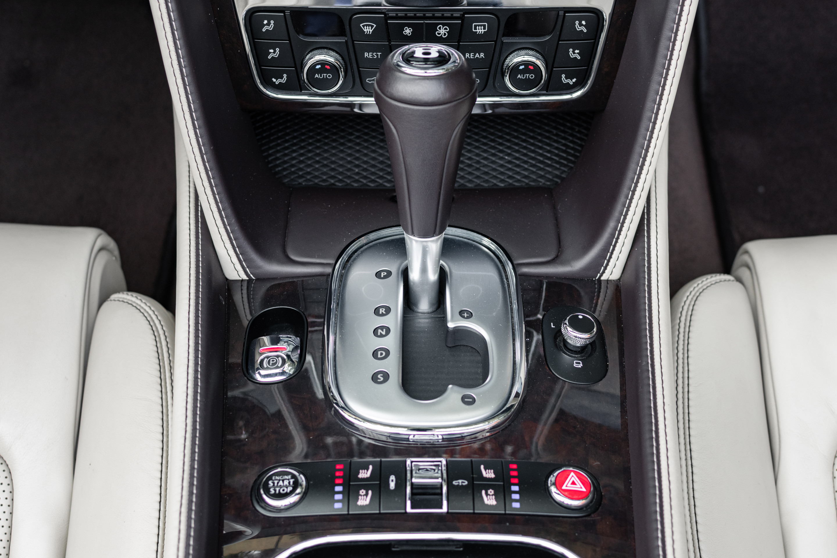 2015 BENTLEY CONTINENTAL GTC V8, 19/20