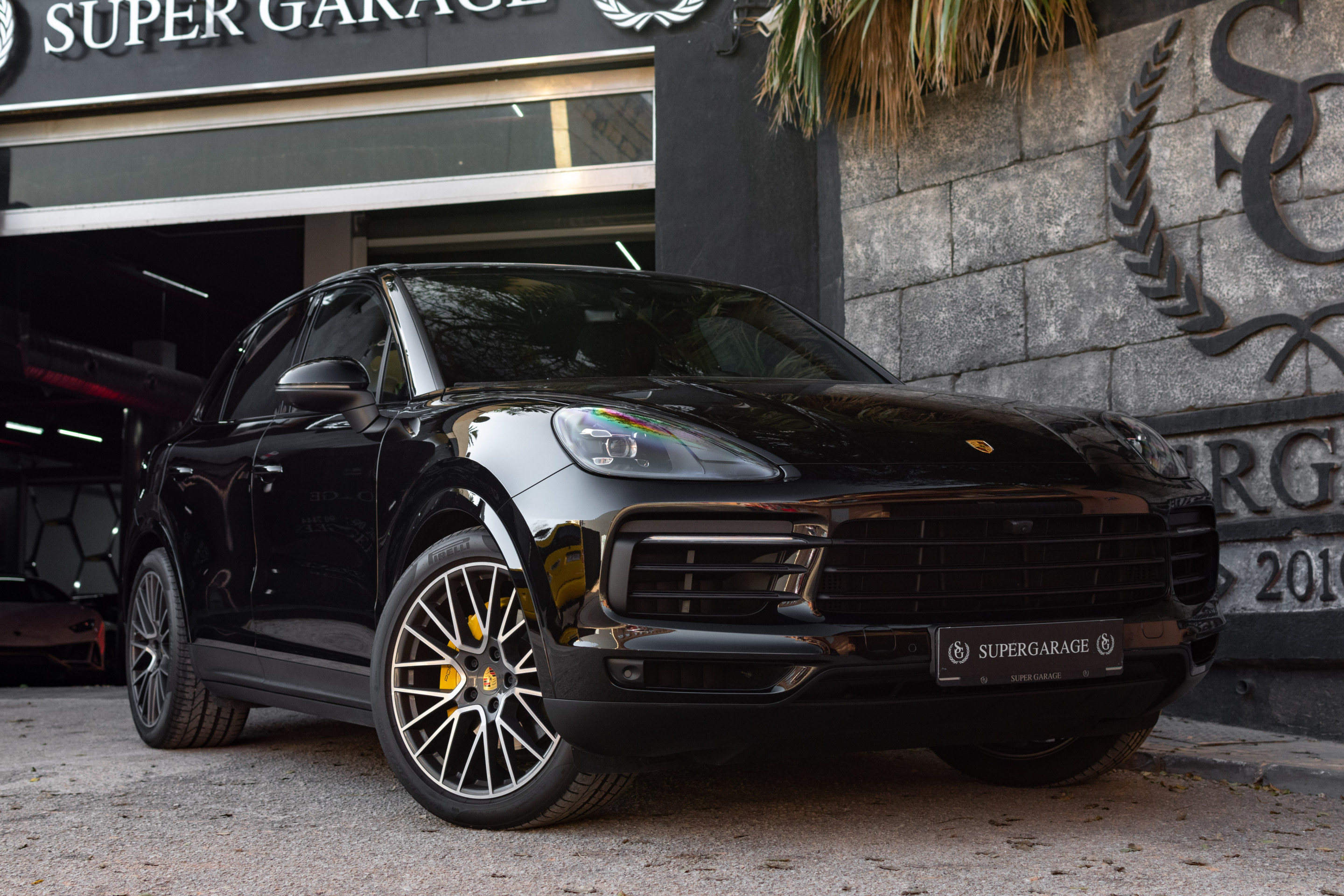 2021 PORSCHE CAYENNE