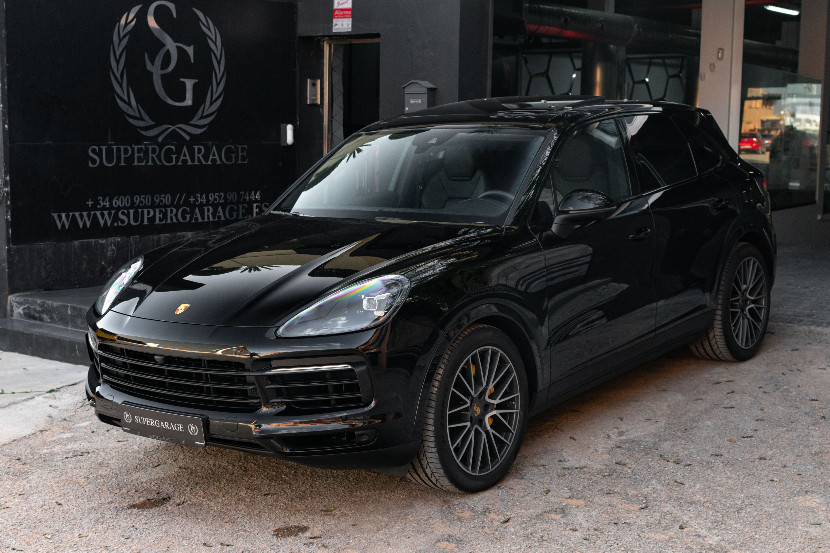 2021 PORSCHE CAYENNE, 3/17