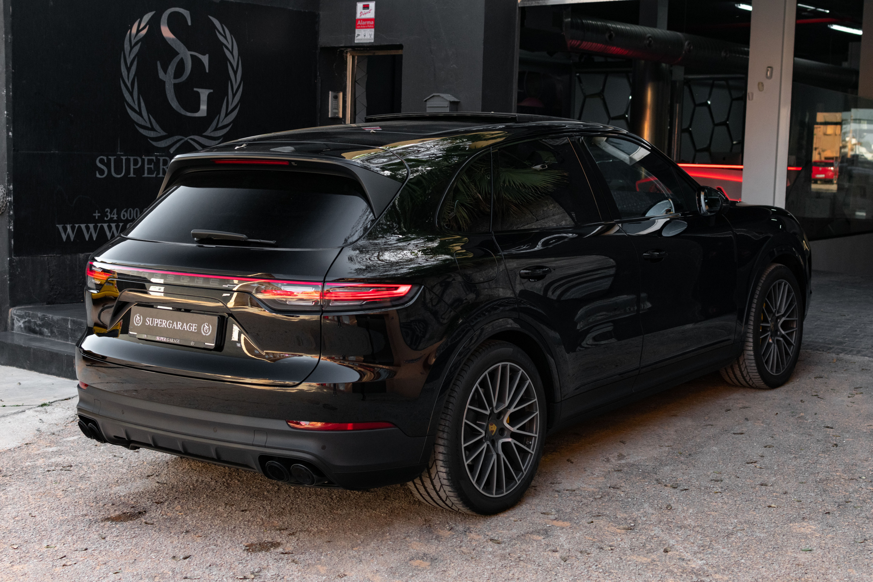 2021 PORSCHE CAYENNE, 4/17