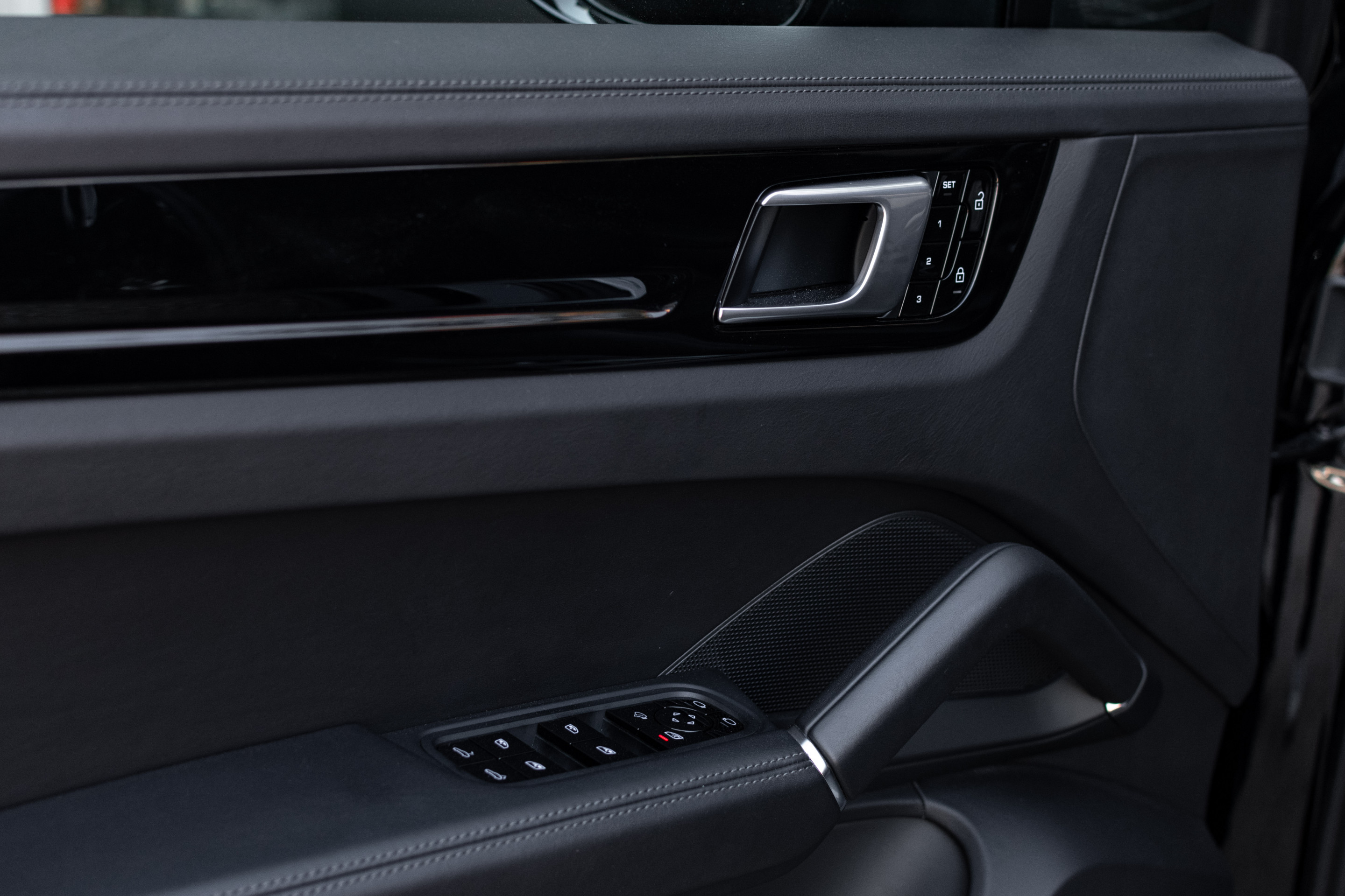 2021 PORSCHE CAYENNE, 6/17