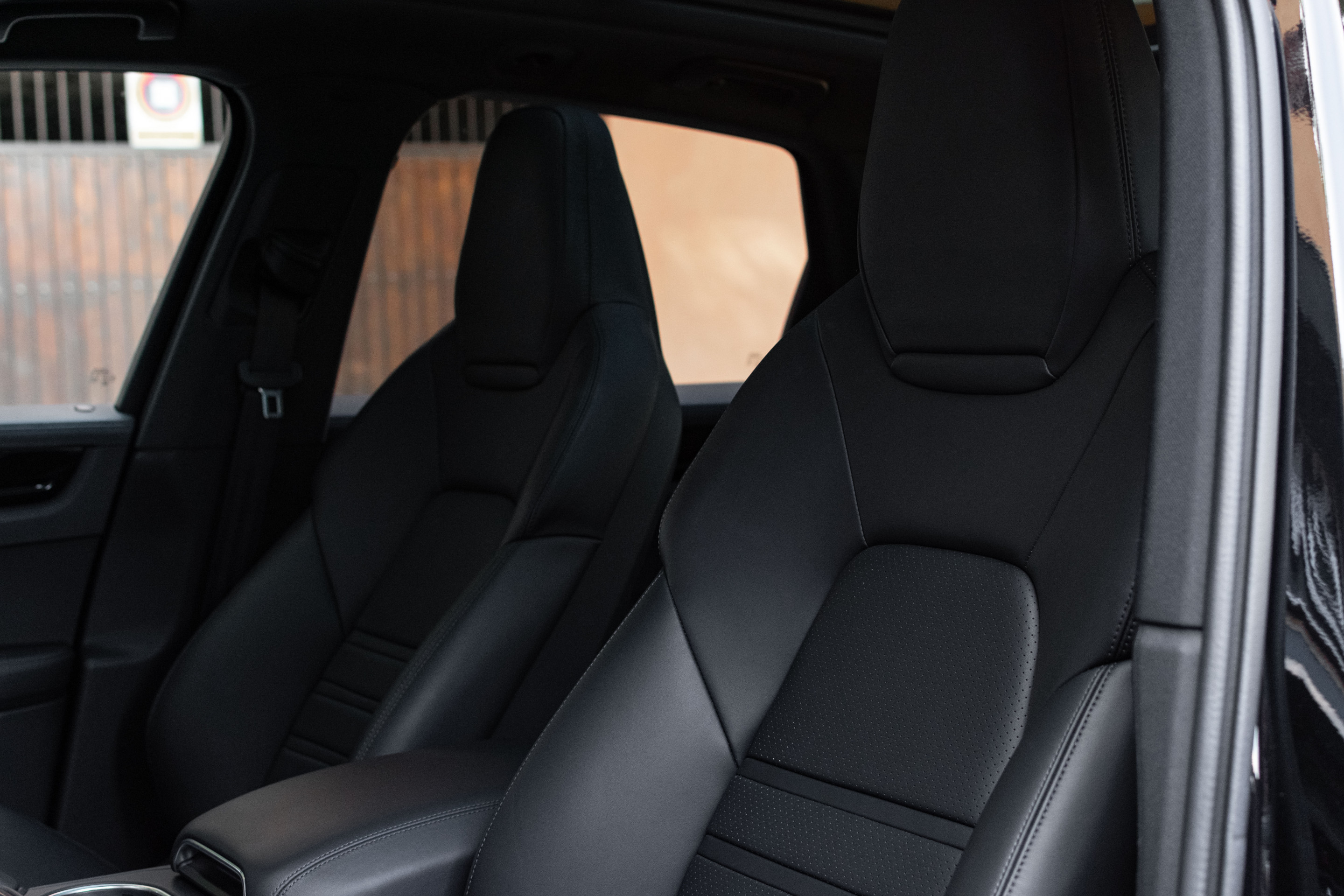 2021 PORSCHE CAYENNE, 9/17