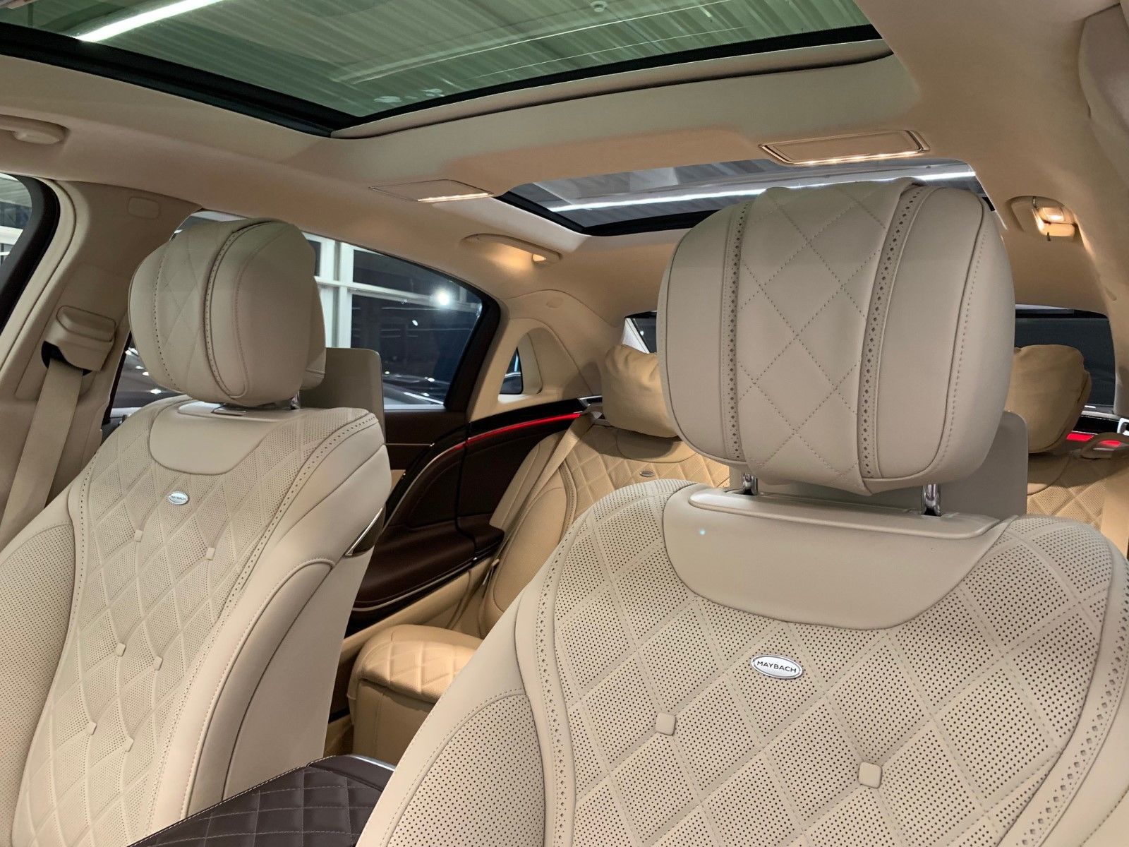 2019 Mercedes-Maybach S 560 4Matic, 7/15