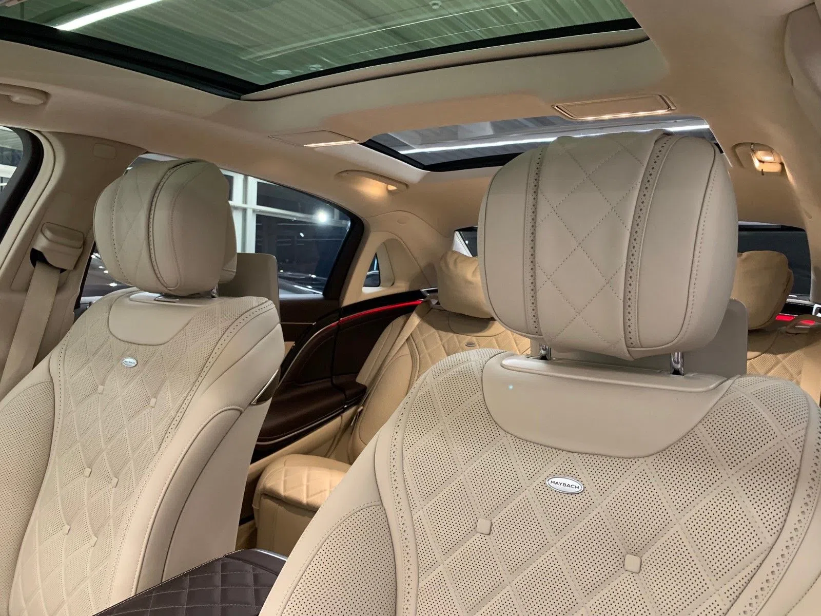 2019 Mercedes-Maybach S 560 4Matic interior, seats, Beige