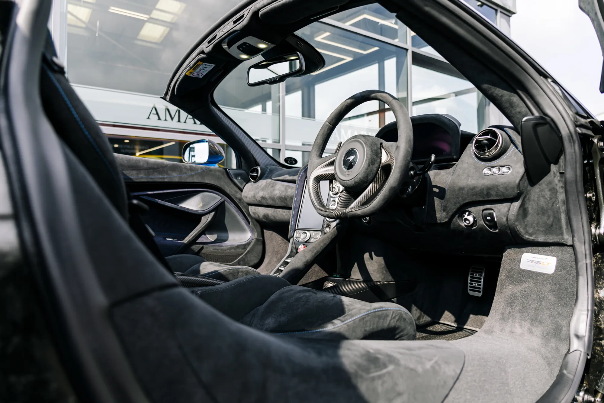 2022 McLaren 765LT, 15/20