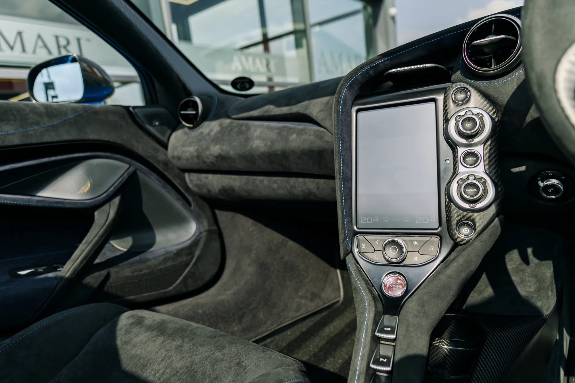 2022 McLaren 765LT, 17/20