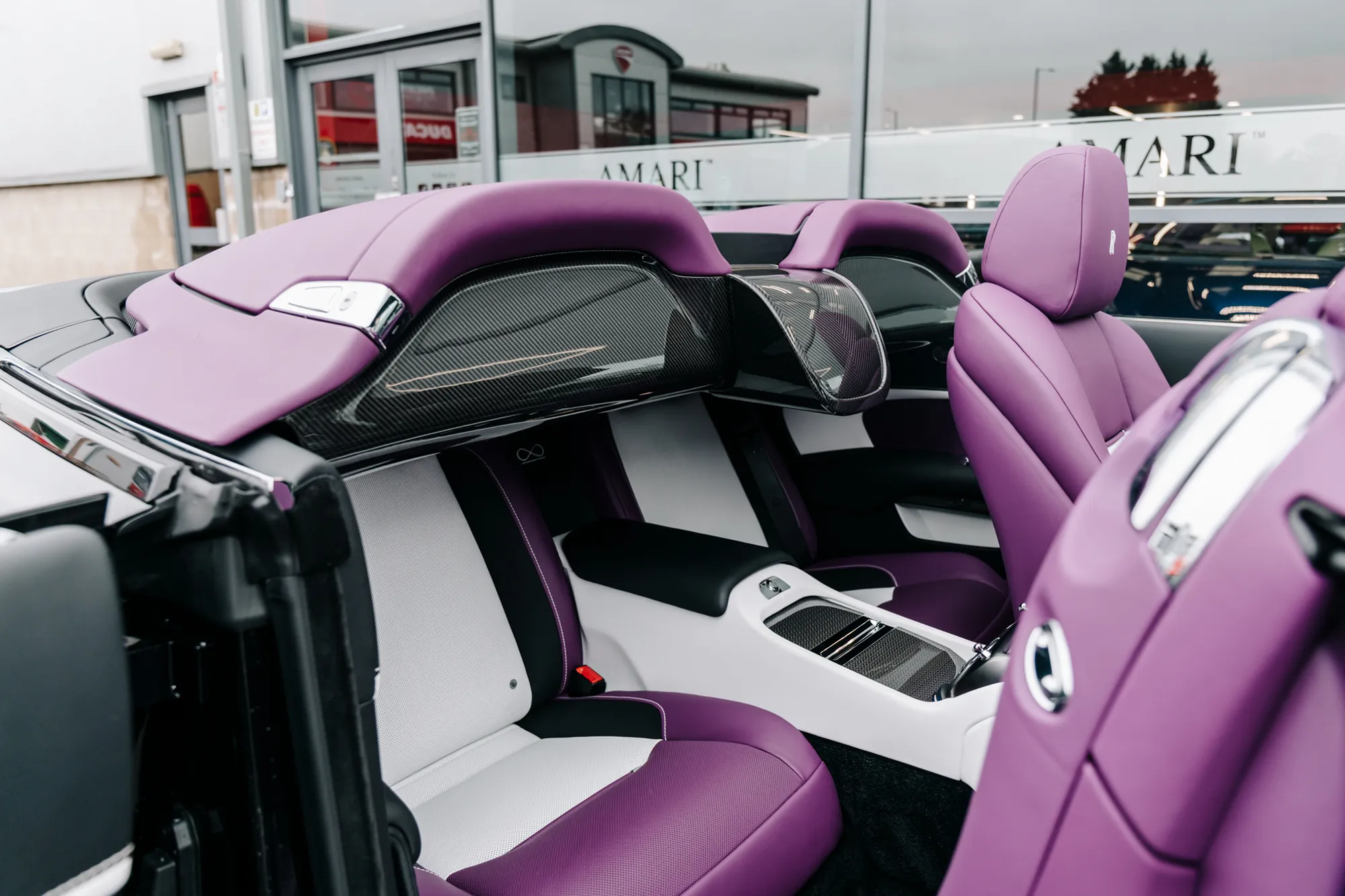 2022 Rolls-Royce Dawn Black Badge, 19/20
