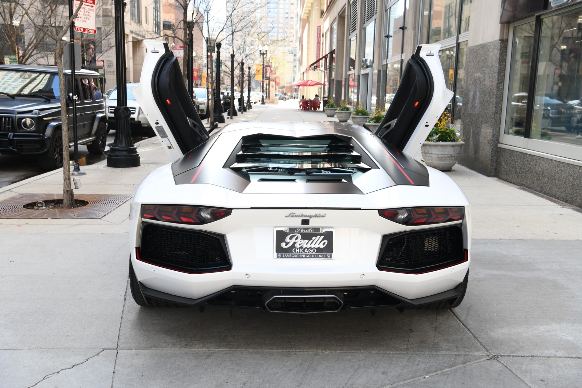 2016 LAMBORGHINI AVENTADOR LP 700-4 COUPE, 2/19