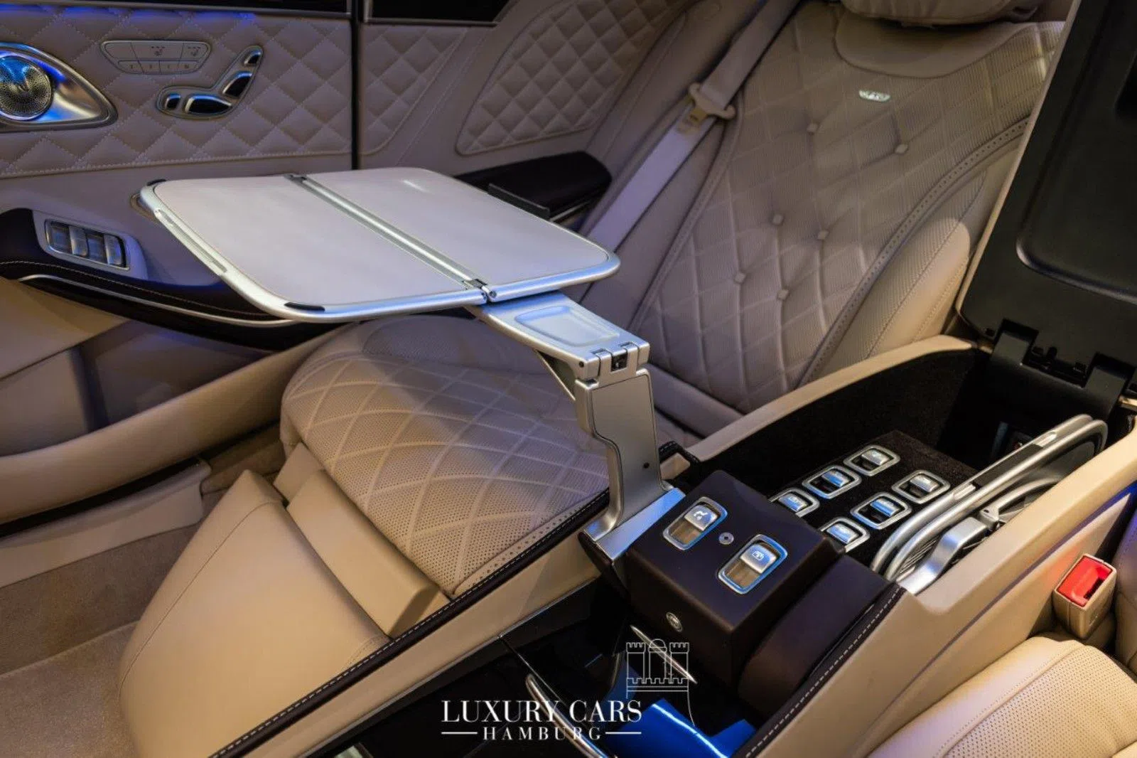 2017 Mercedes-Benz S 600 Maybach Pullman interior, seats, Beige