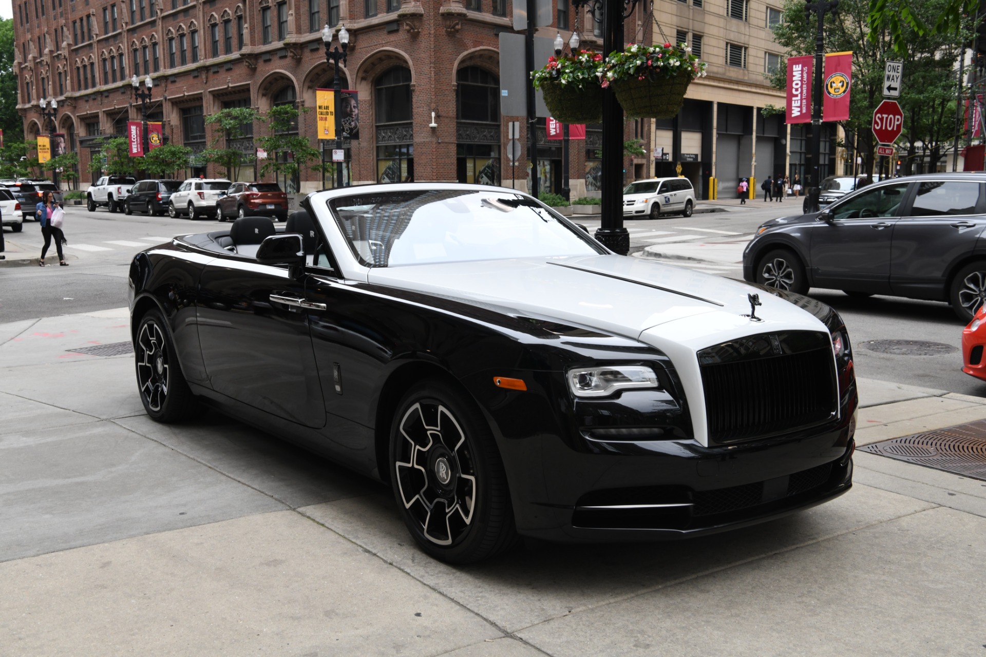 2020 ROLLS-ROYCE BLACK BADGE DAWN, 2/20