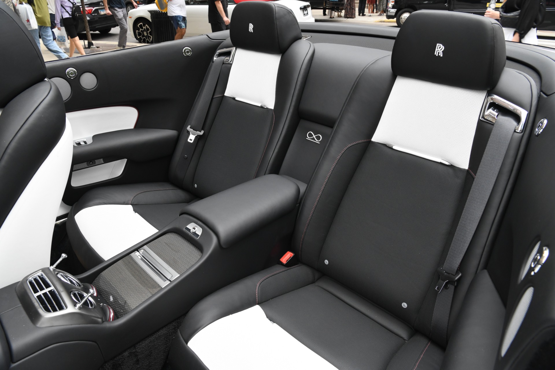 2020 ROLLS-ROYCE BLACK BADGE DAWN, 7/20