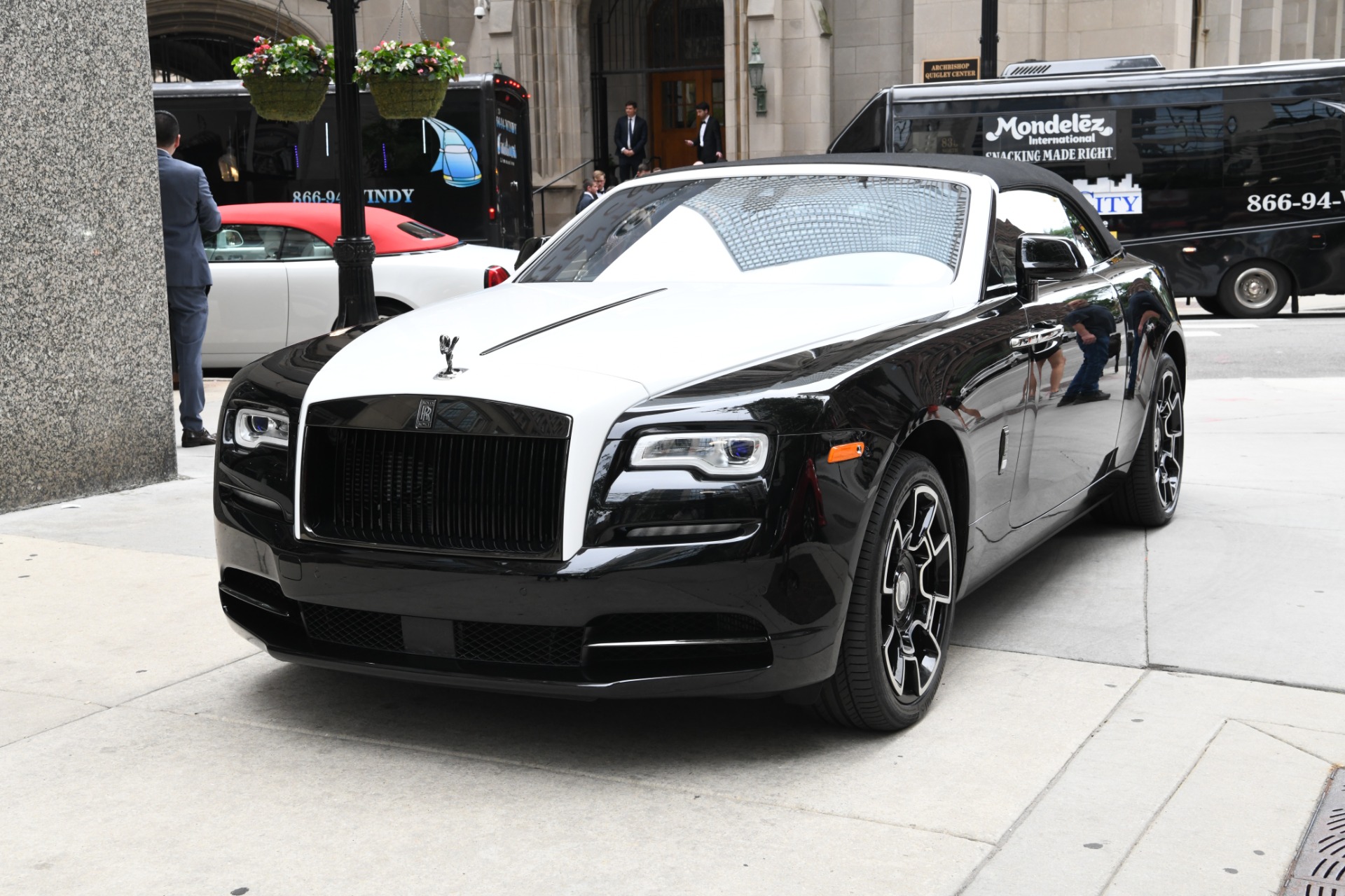 2020 ROLLS-ROYCE BLACK BADGE DAWN, 13/20