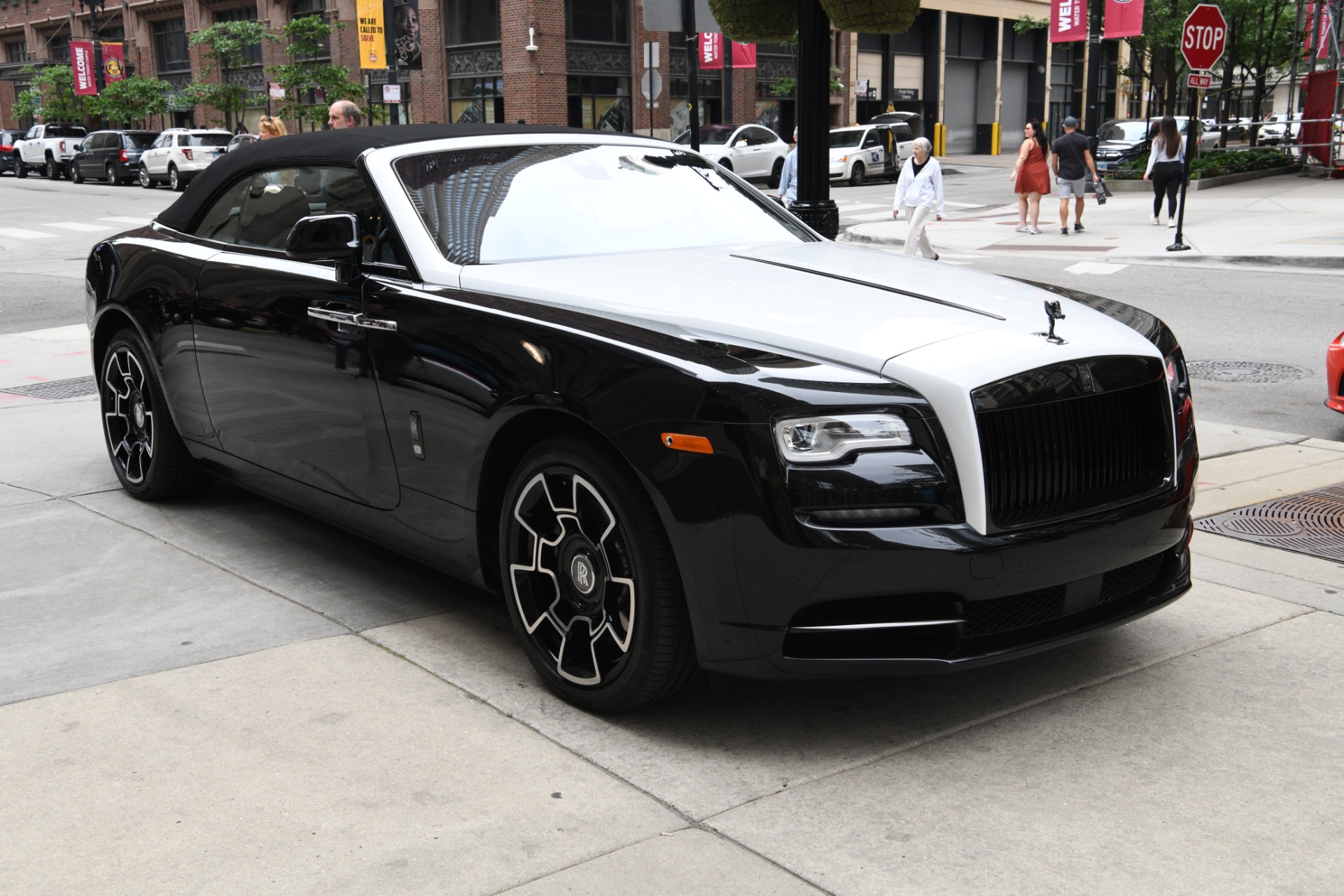 2020 ROLLS-ROYCE BLACK BADGE DAWN, 14/20