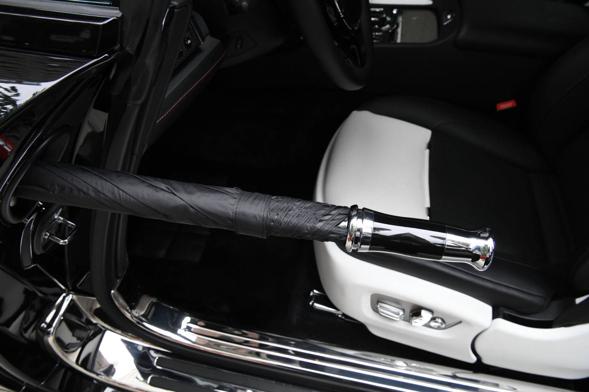 2020 ROLLS-ROYCE BLACK BADGE DAWN, 20/20