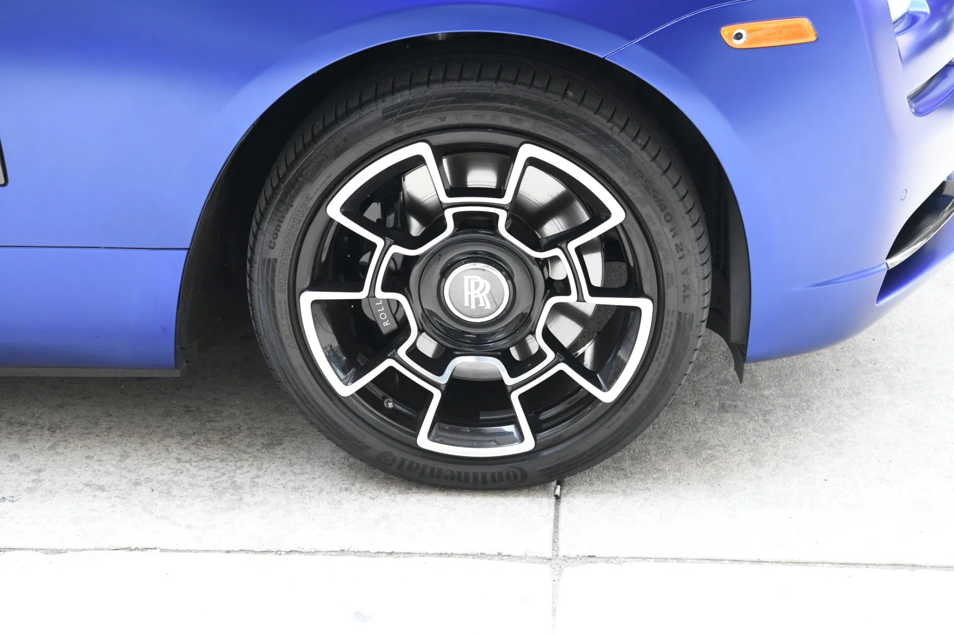 2018 Rolls Royce Black Badge Dawn wheel