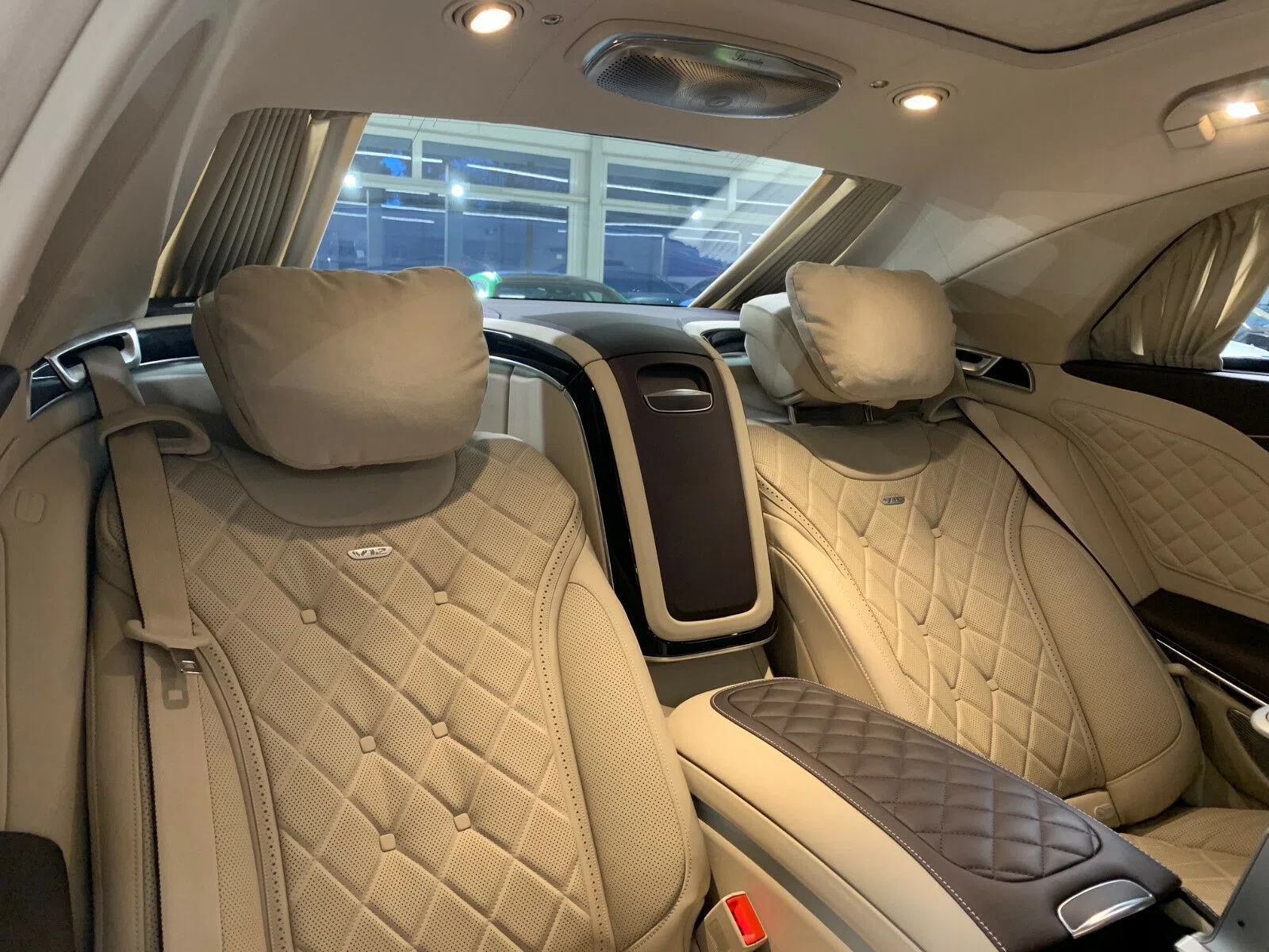 2017 Mercedes-Benz S 600 Maybach Pullman interior, seats, Beige