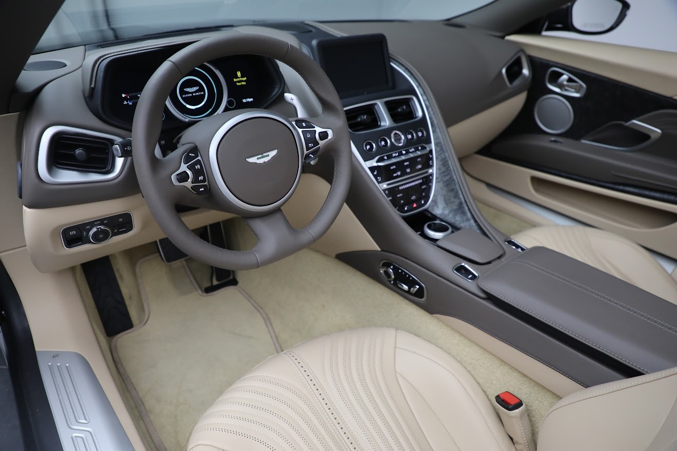 2022 Aston Martin DB11 Volante, 15/20